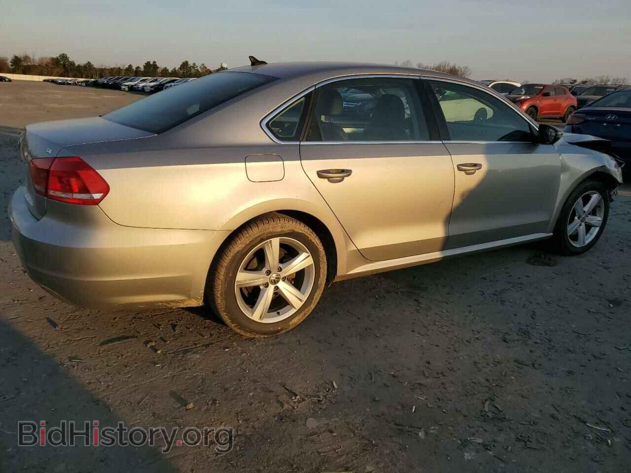 2012 VOLKSWAGEN PASSAT - VIN: 1VWBP7A35CC044145 - Фото 3