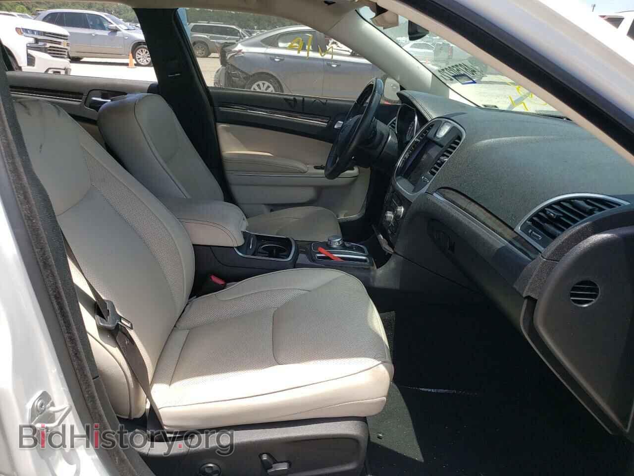 2019 CHRYSLER 300 - VIN: 2C3CCAEG2KH686545 - Фото 5