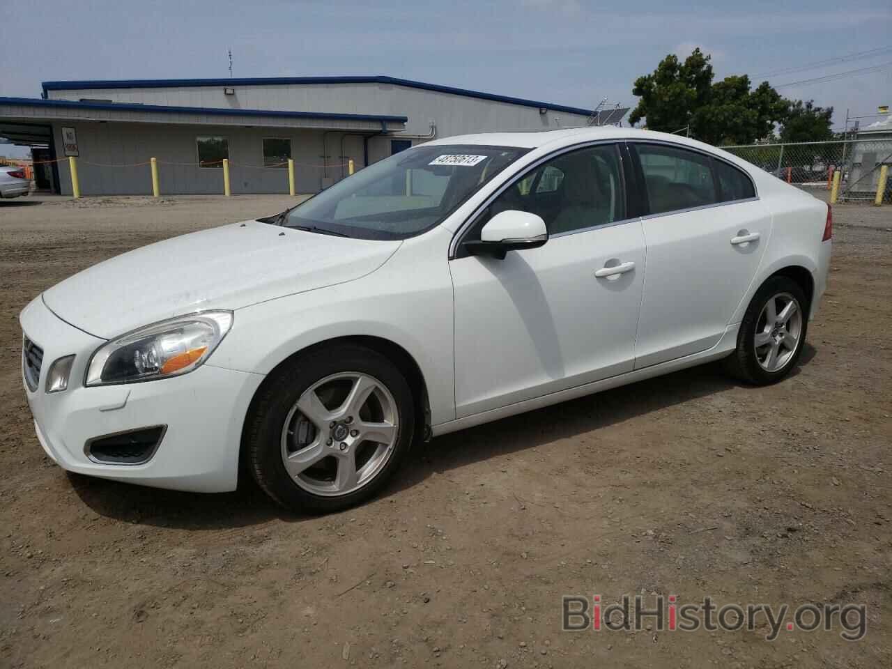 Photo YV1612FH0D1213881 - VOLVO S60 2013
