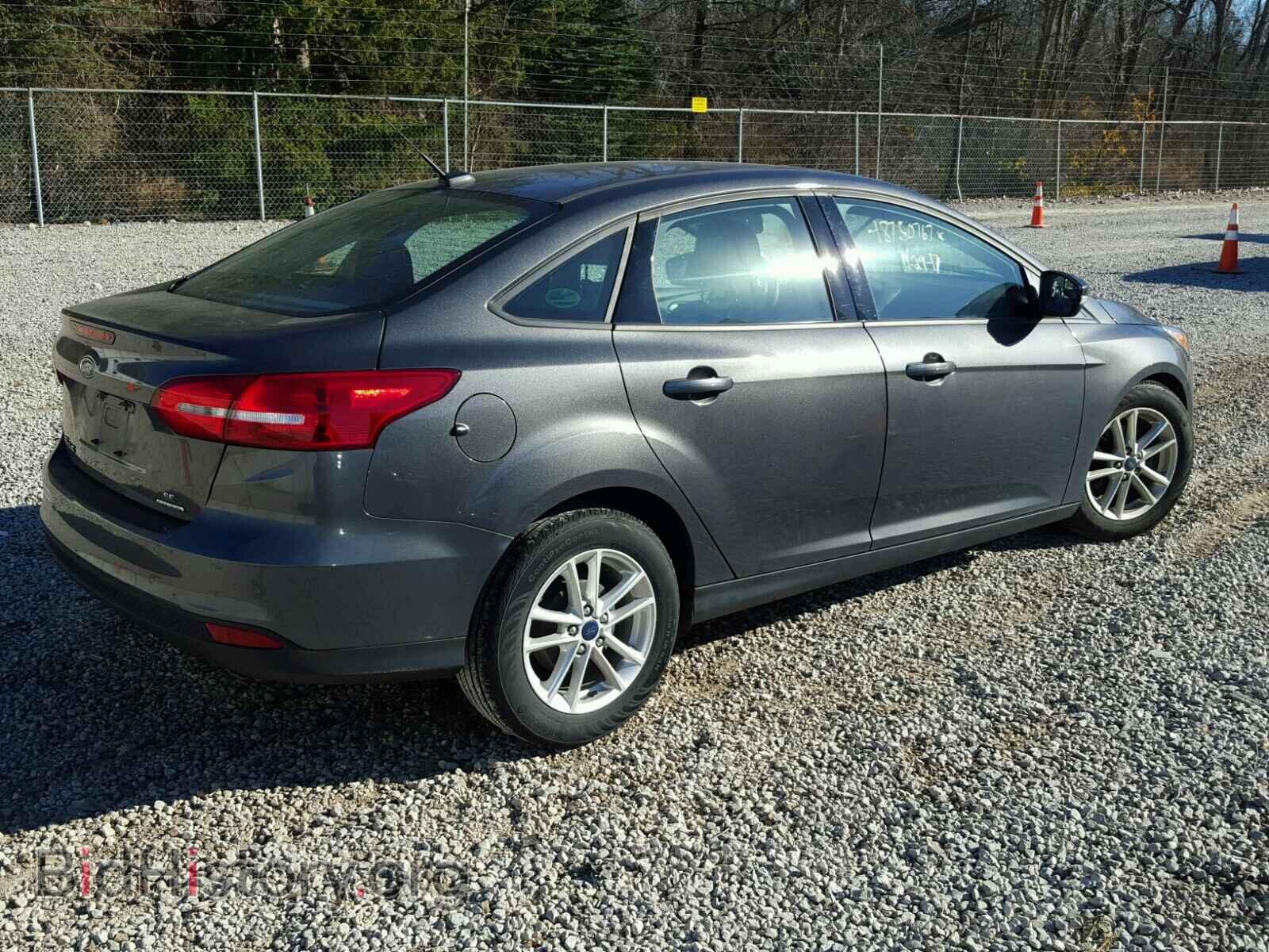 2016 FORD FOCUS - VIN: 1FADP3F2XGL293041 - Фото 4