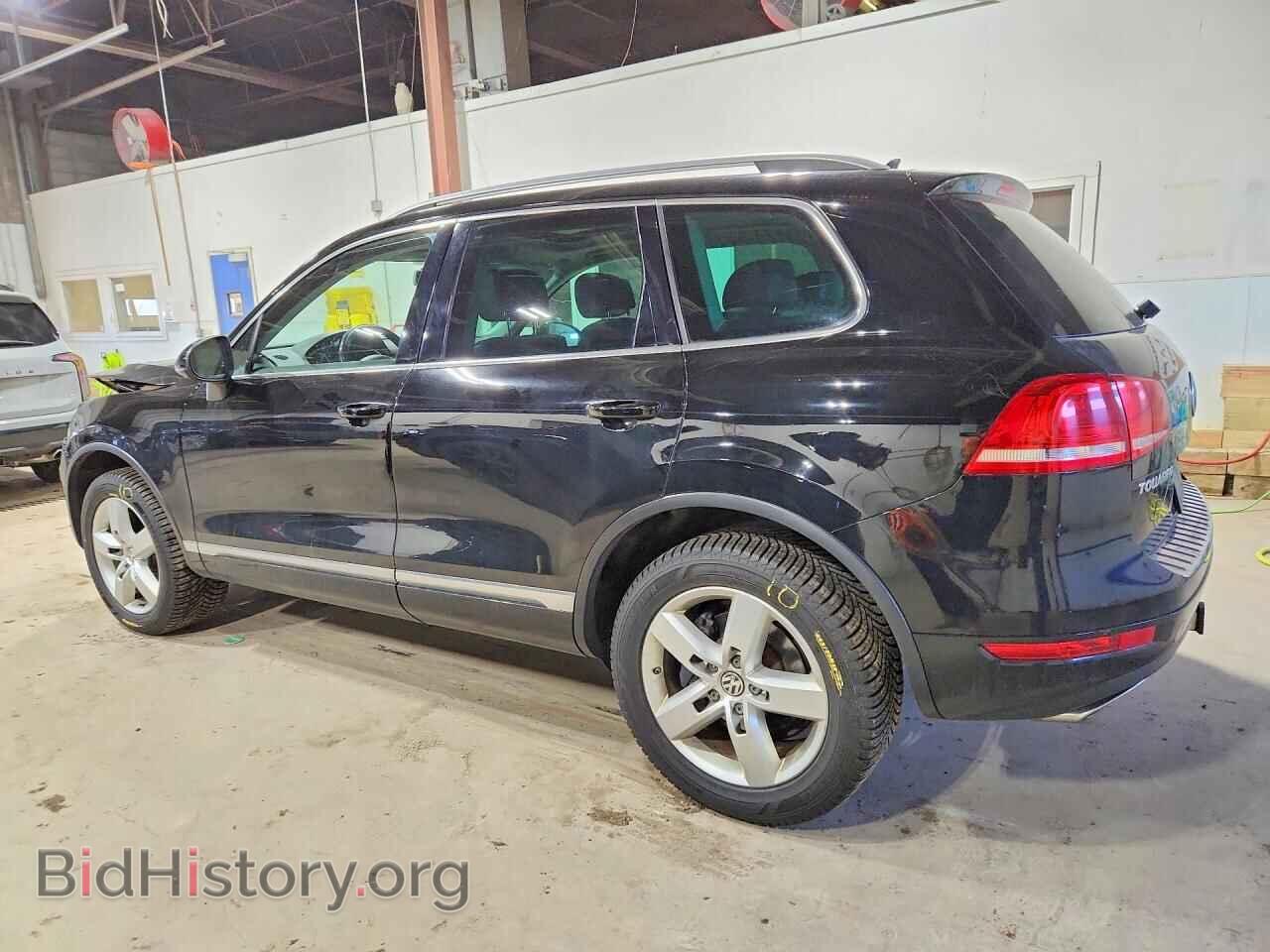 2013 VOLKSWAGEN TOUAREG - VIN: WVGEP9BP9DD003473 - Фото 2