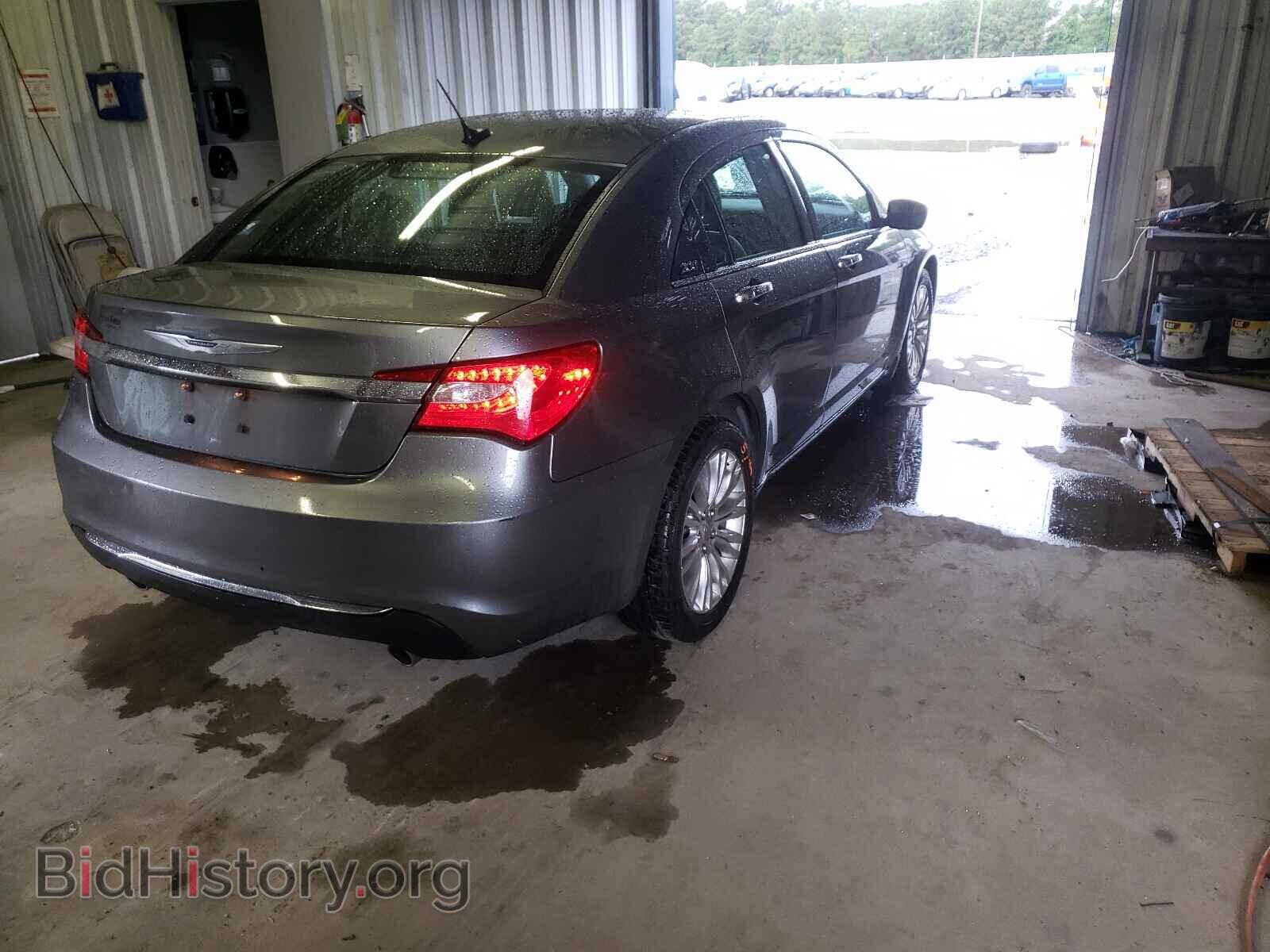 2011 CHRYSLER 200 - VIN: 1C3BC2FG6BN577836 - Фото 4