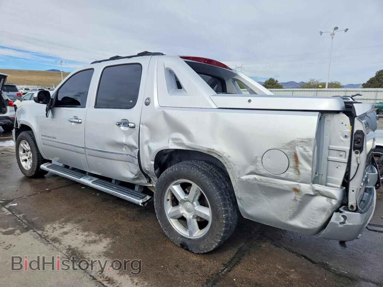 2013 CHEVROLET AVALANCHE - VIN: 3GNMCGE08DG236835 - Фото 2
