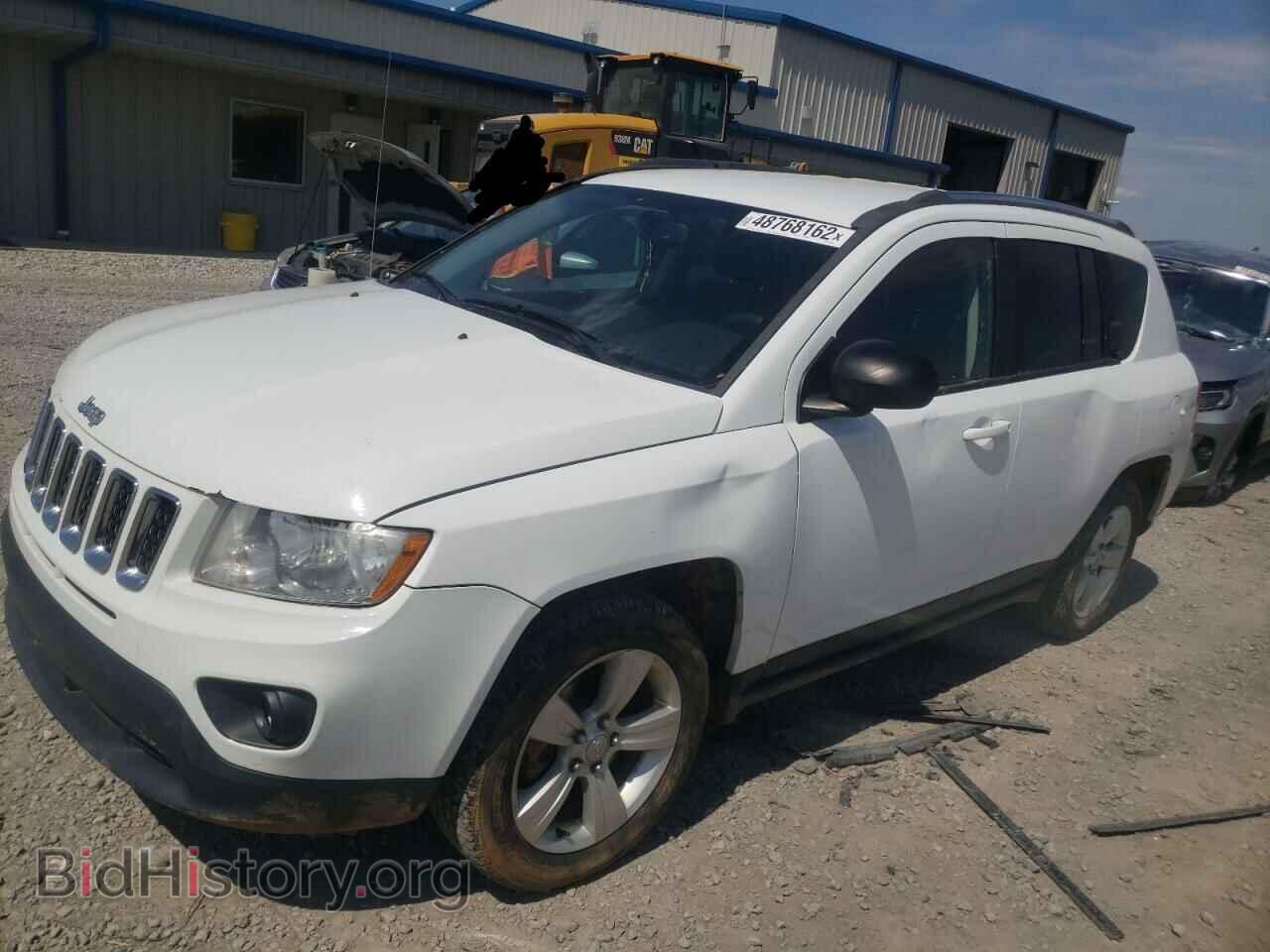 2013 JEEP COMPASS - VIN: 1C4NJDBB9DD245564 - Photo 2