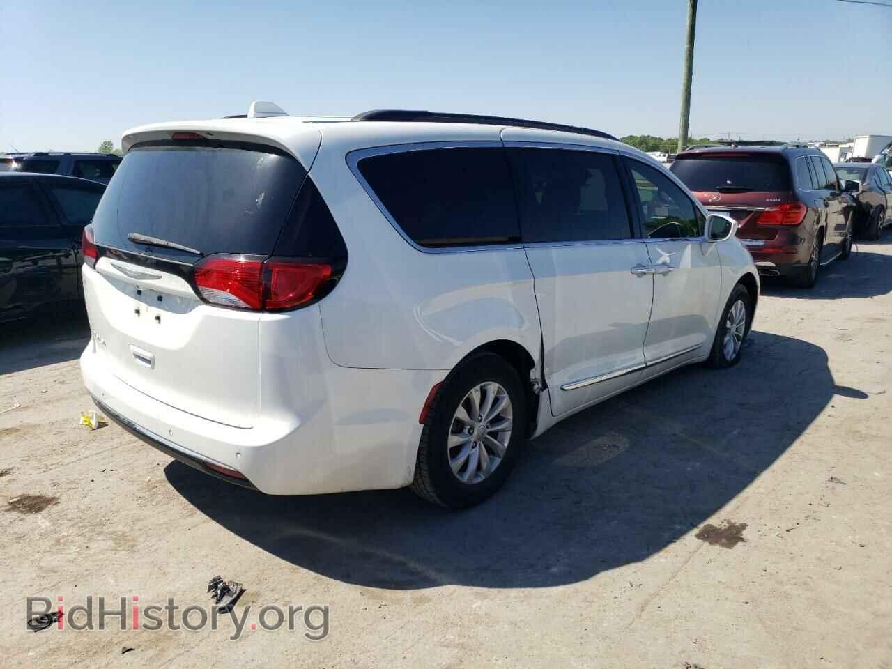 2017 CHRYSLER PACIFICA - VIN: 2C4RC1BG8HR703359 - Фото 3