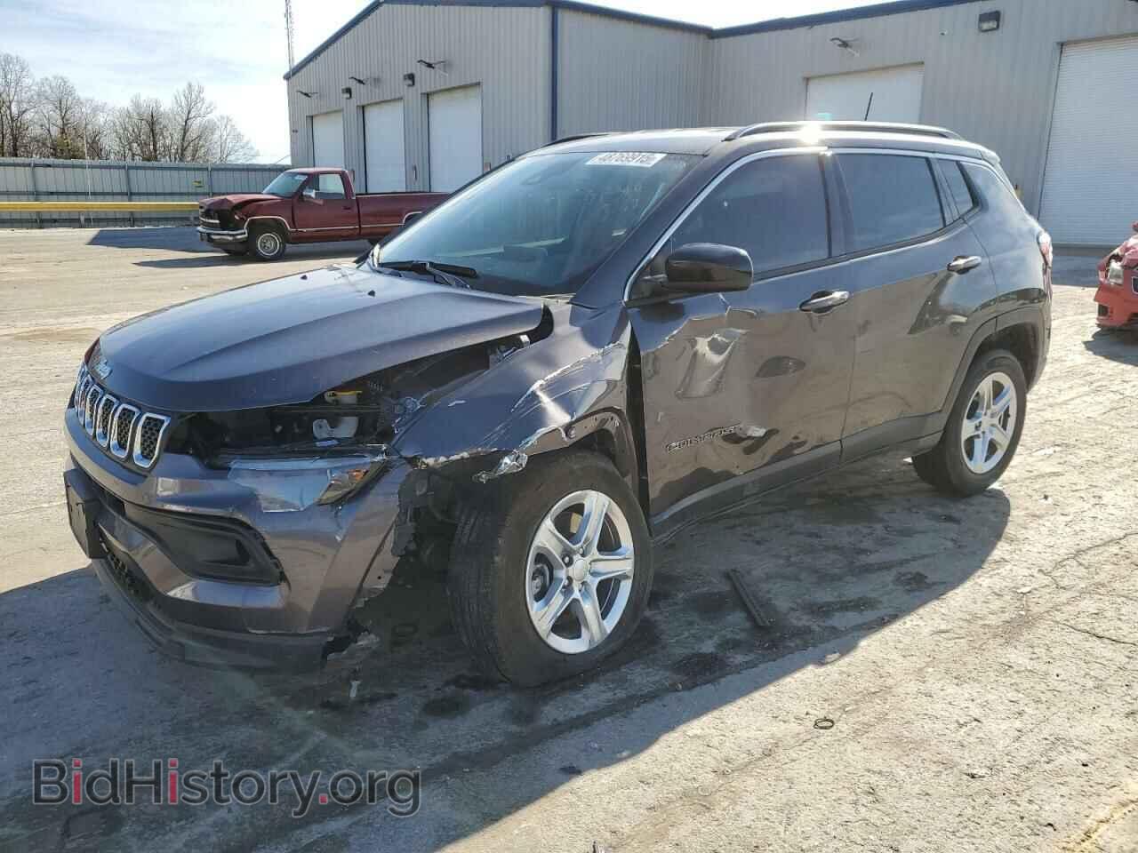 Фотография 3C4NJDBN2PT560876 - JEEP COMPASS 2023