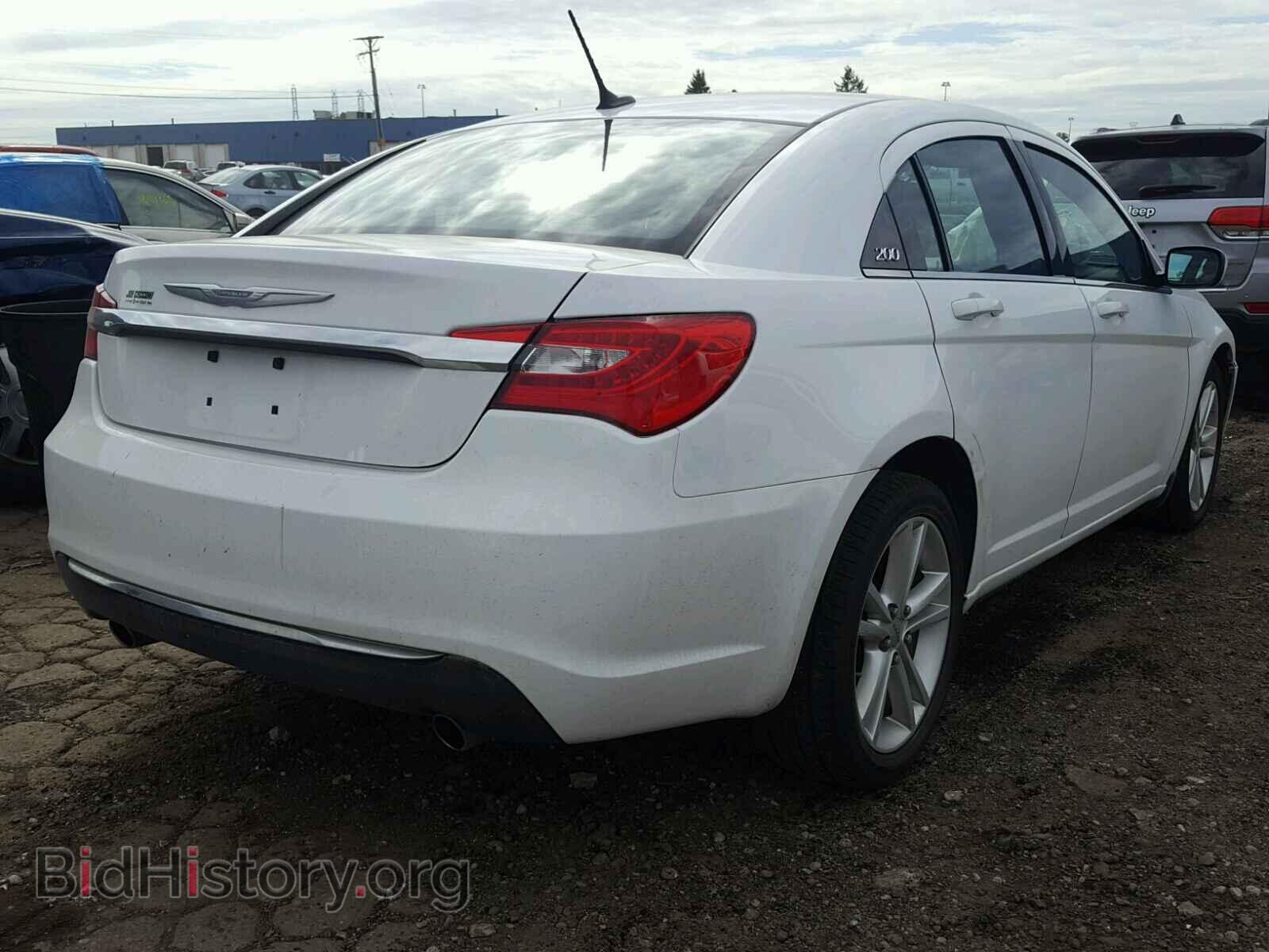 2013 CHRYSLER 200 - VIN: 1C3CCBAG6DN766095 - Фото 4