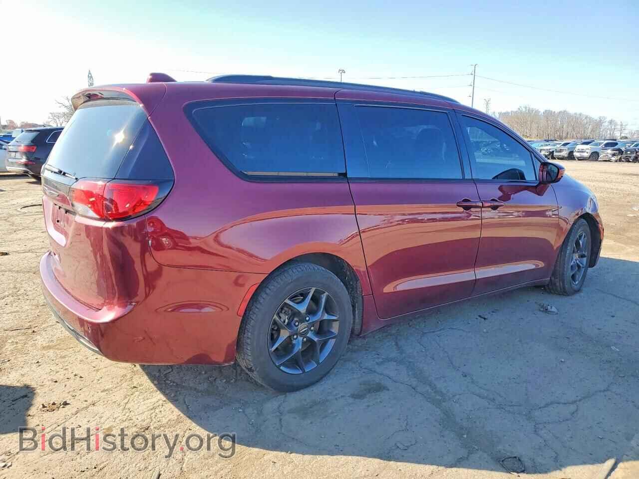 2018 CHRYSLER PACIFICA - VIN: 2C4RC1EG8JR332561 - Фото 3