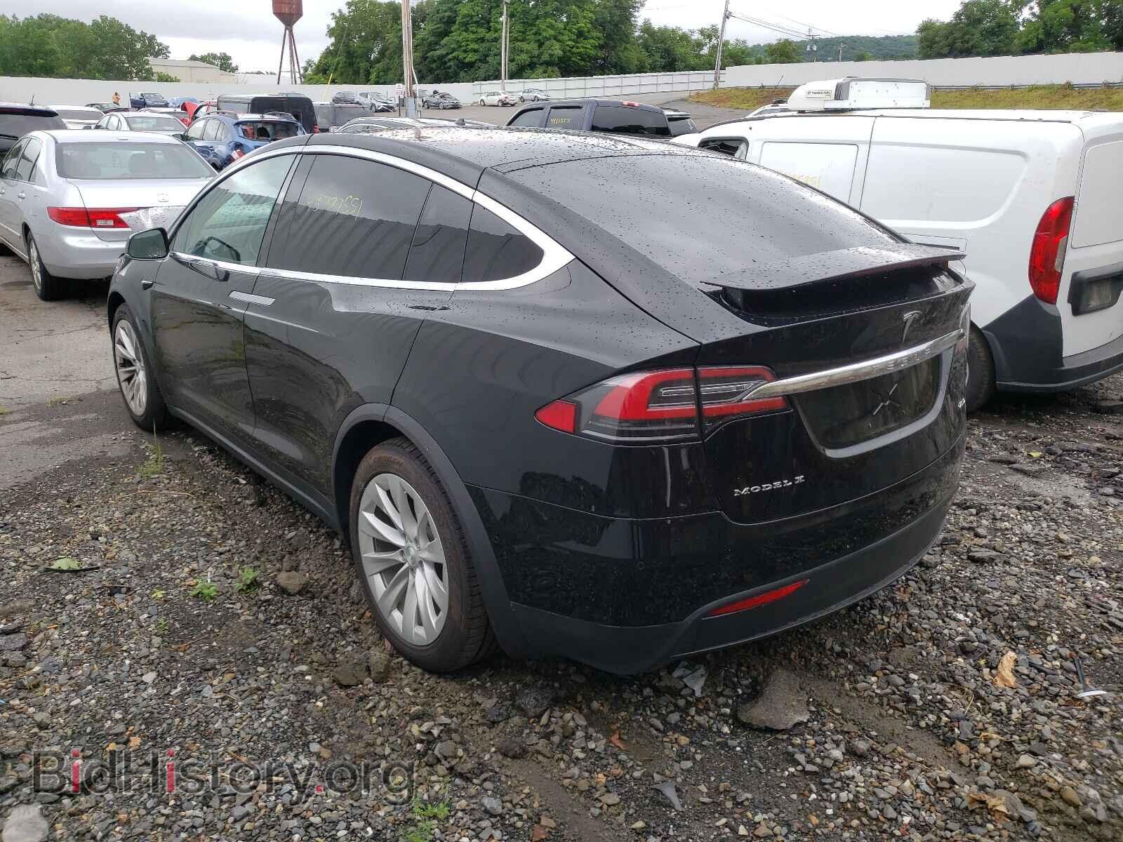 2017 TESLA MODEL X - VIN: 5YJXCDE23HF051237 - Фото 3