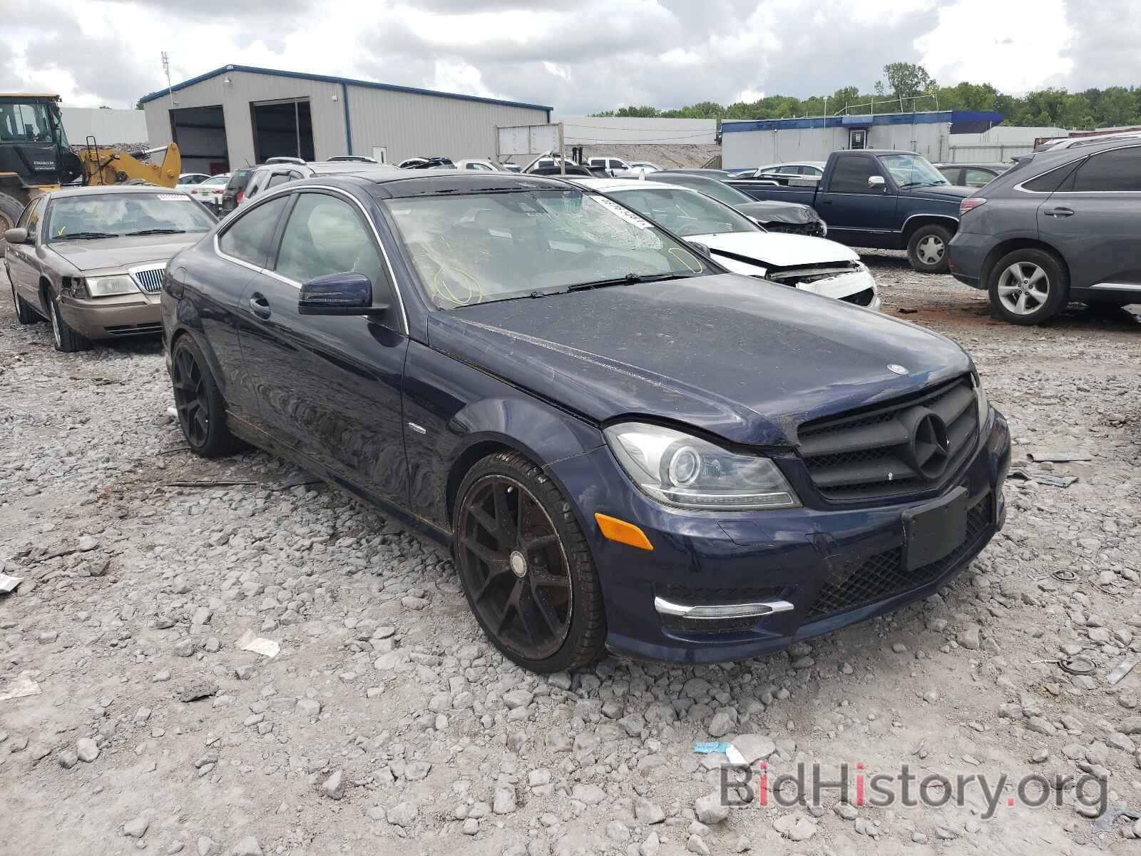 Photo WDDGJ4HB2CF926920 - MERCEDES-BENZ C-CLASS 2012