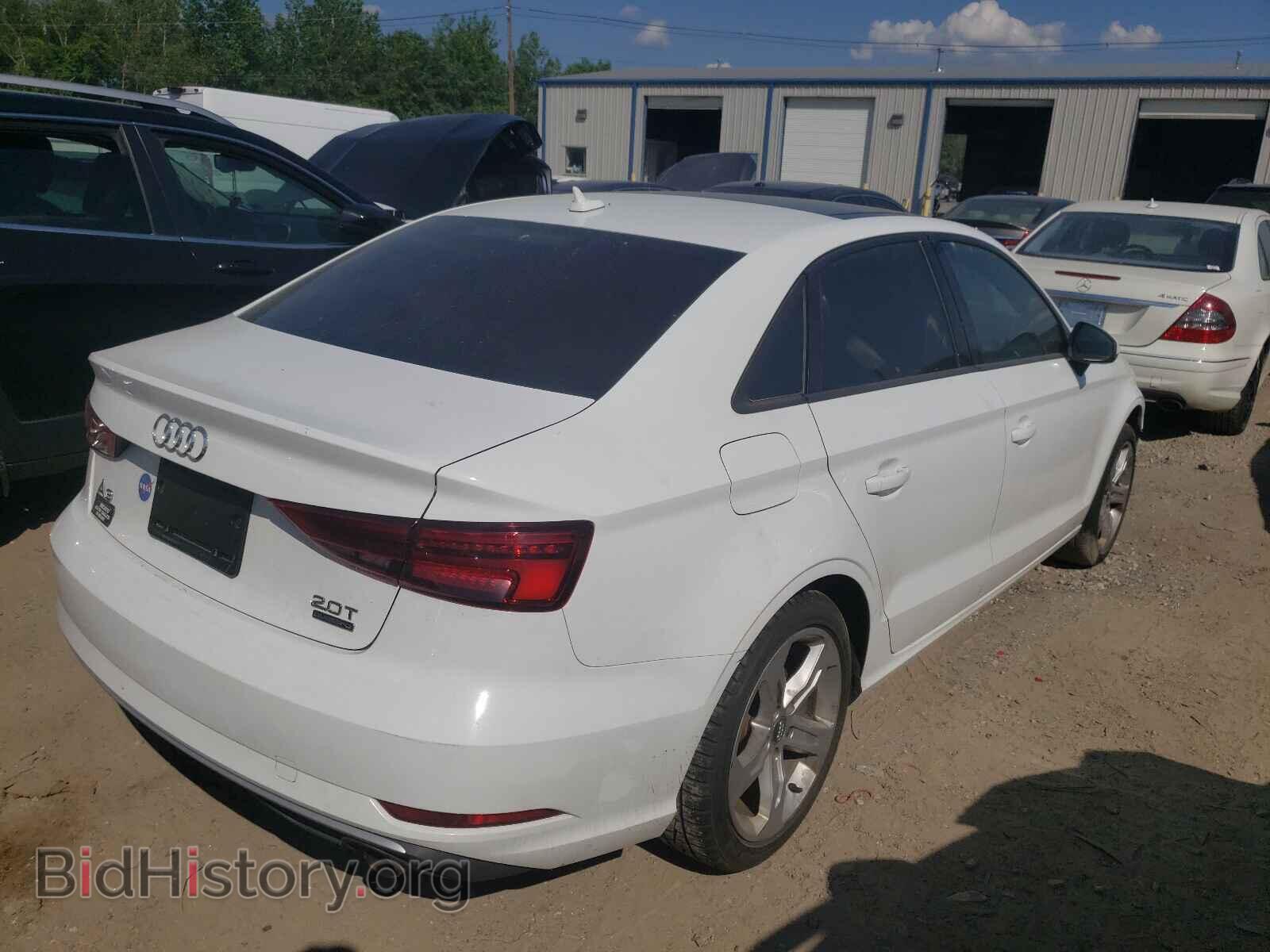 2017 AUDI A3 - VIN: WAUB8GFFXH1080576 - Фото 4