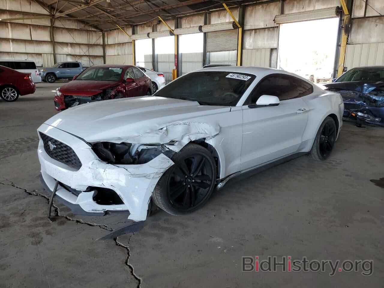 Photo 1FA6P8TH3G5284328 - FORD MUSTANG 2016