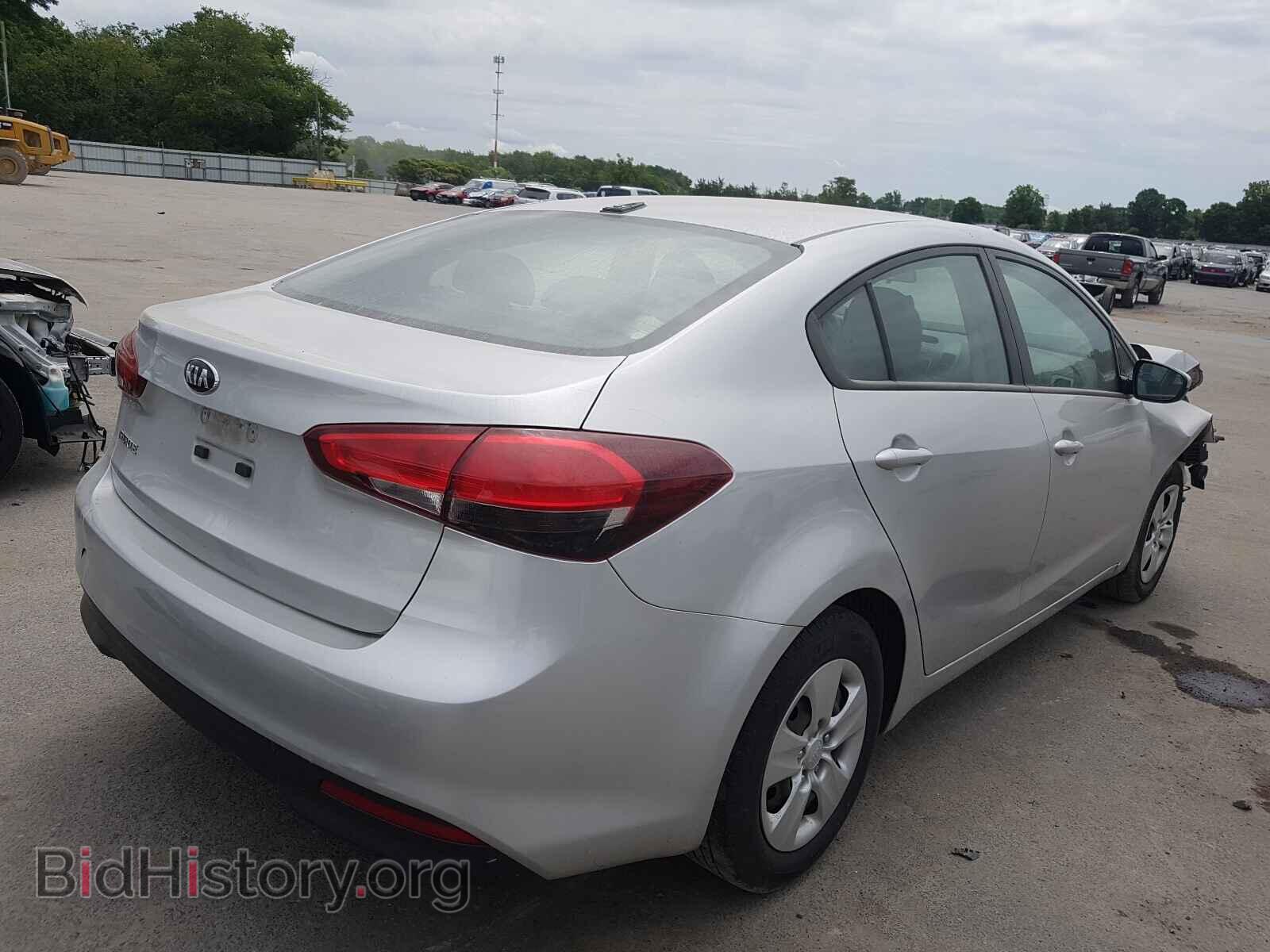 2017 KIA FORTE - VIN: 3KPFK4A70HE112680 - Фото 4