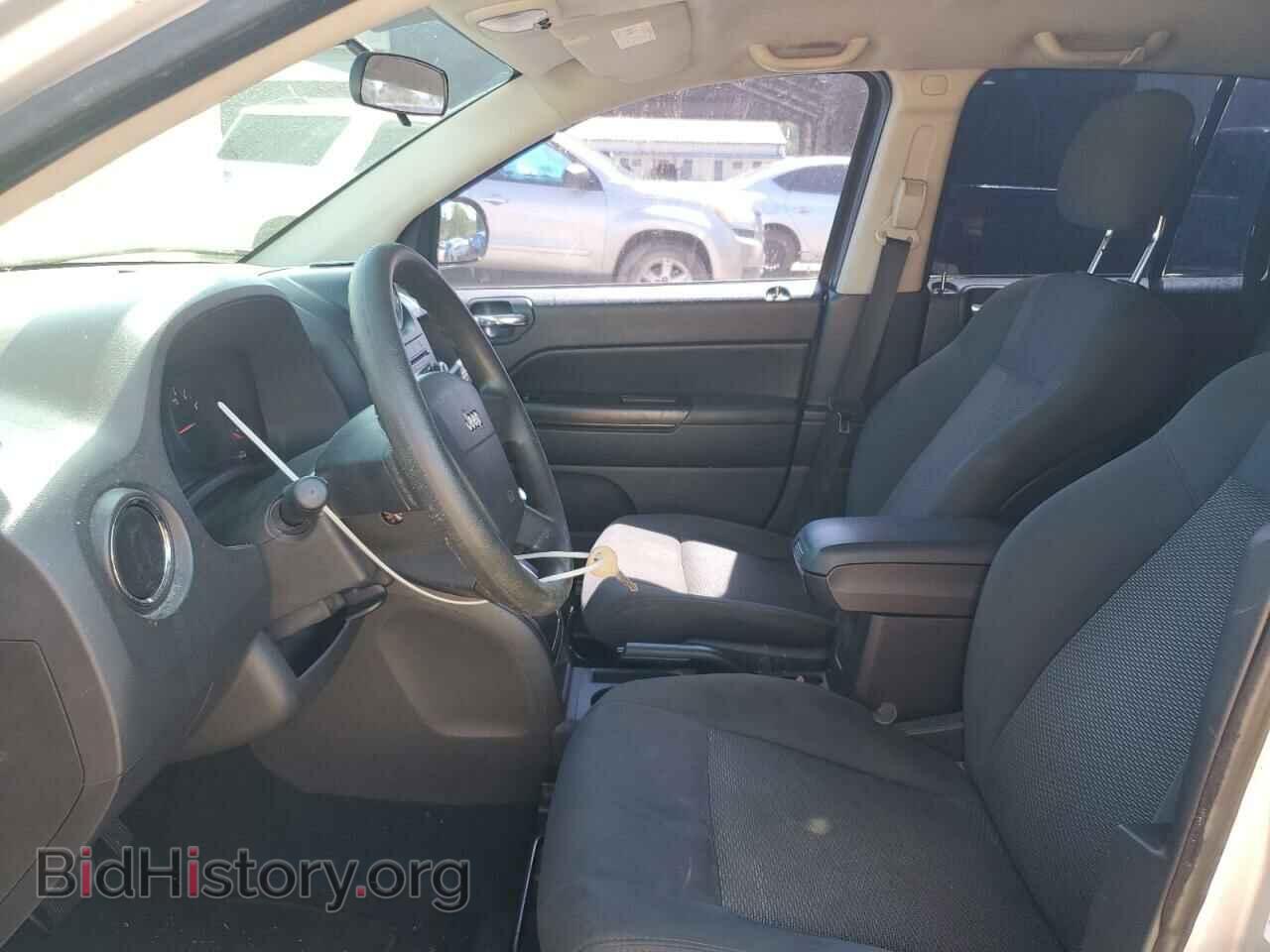 2010 JEEP COMPASS - VIN: 1J4NT4FB0AD612054 - Фото 7
