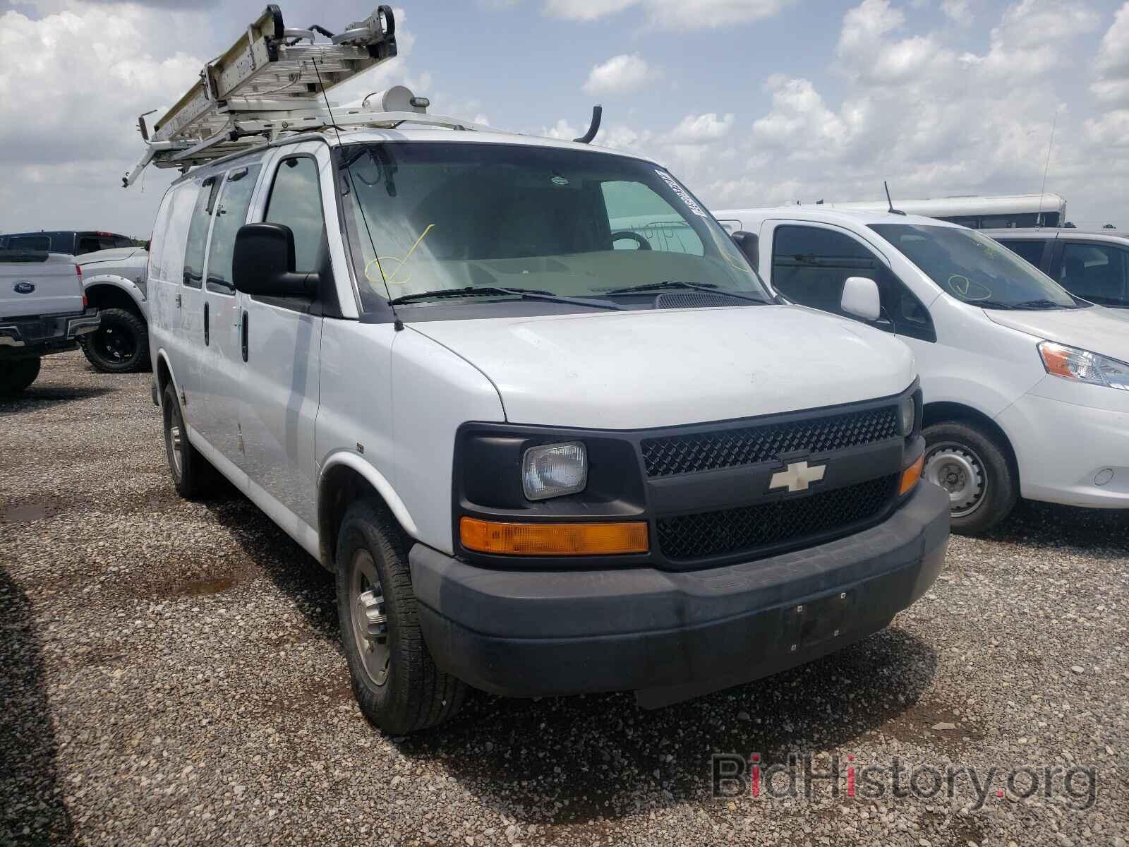 Photo 1GCWGFCB5D1902312 - CHEVROLET EXPRESS 2013