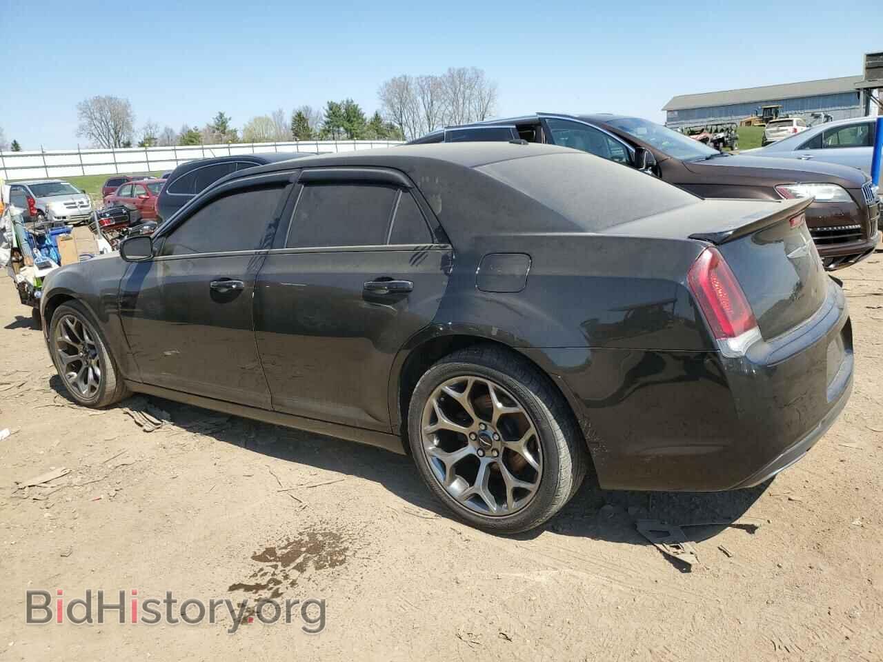 2015 CHRYSLER 300 - VIN: 2C3CCABGXFH842020 - Фото 2
