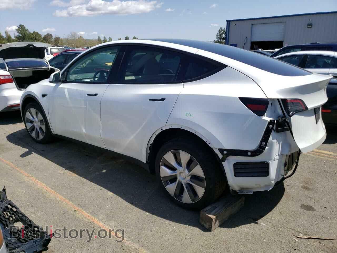 2023 TESLA MODEL Y - VIN: 7SAYGDEE0PF632277 - Фото 2