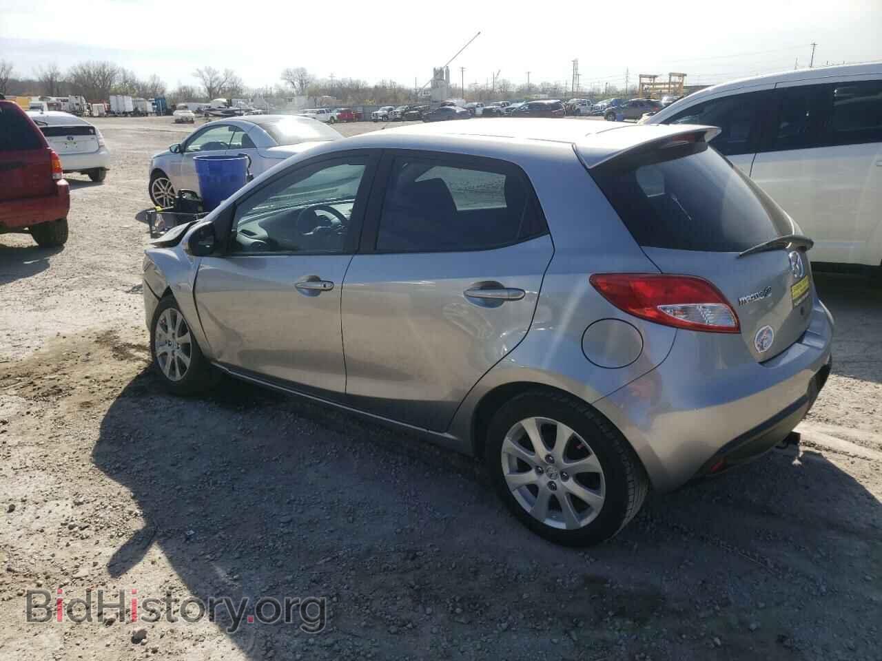 2011 MAZDA 2 - VIN: JM1DE1HY2B0131033 - Photo 2