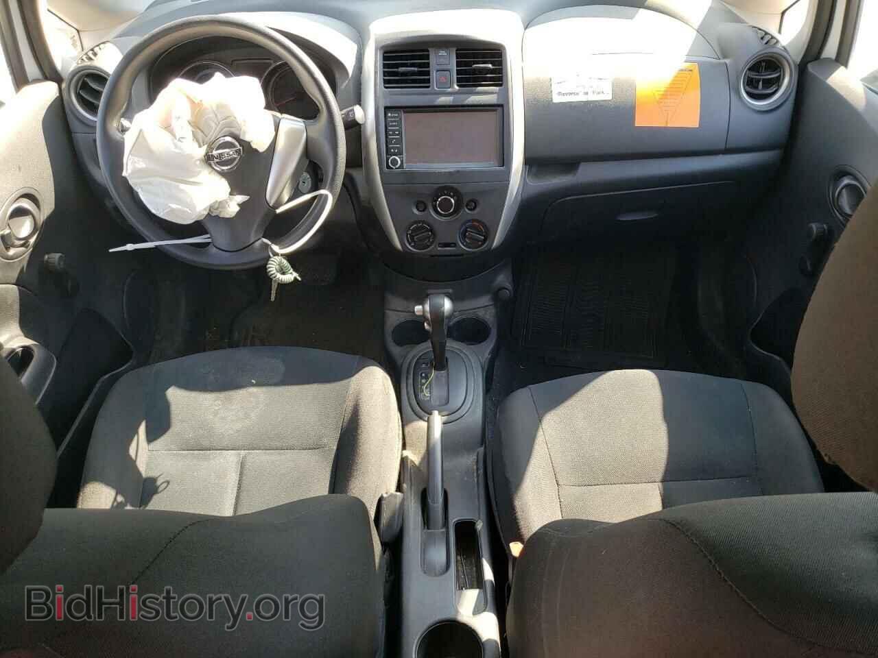 2019 NISSAN VERSA - VIN: 3N1CE2CP3KL366093 - Фото 8