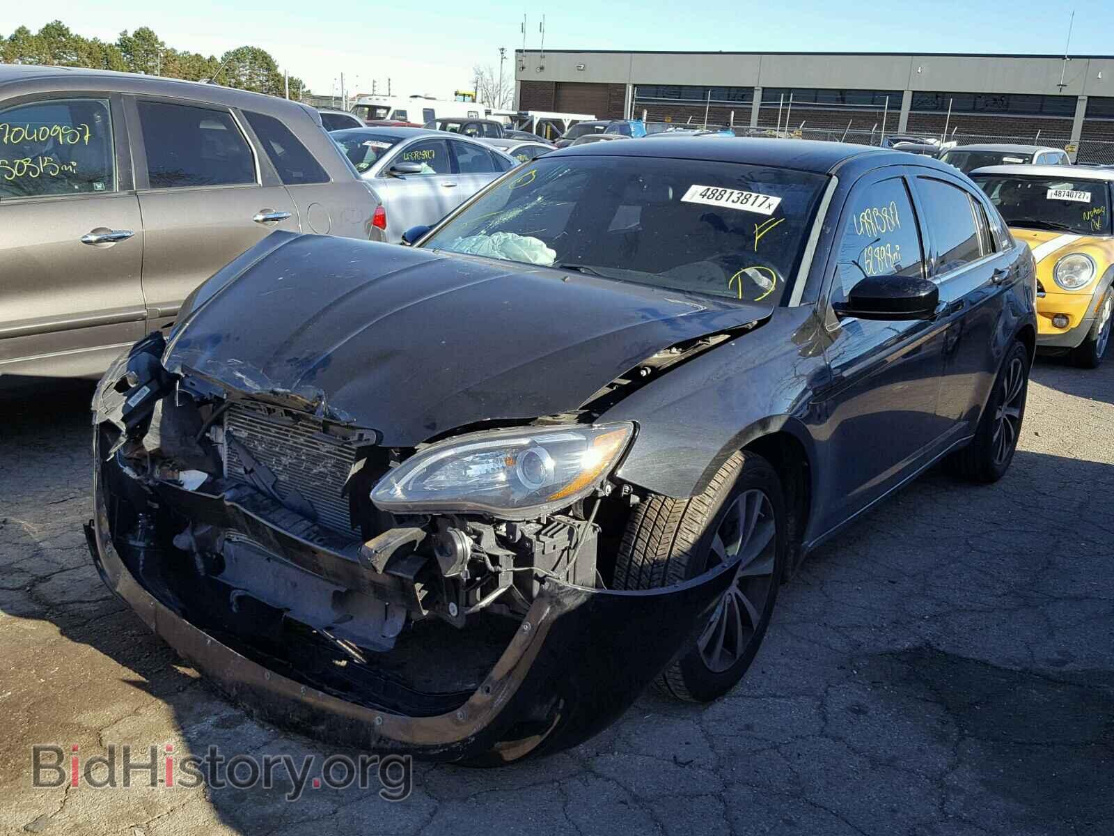 2013 CHRYSLER 200 - VIN: 1C3CCBBG3DN745302 - Фото 2