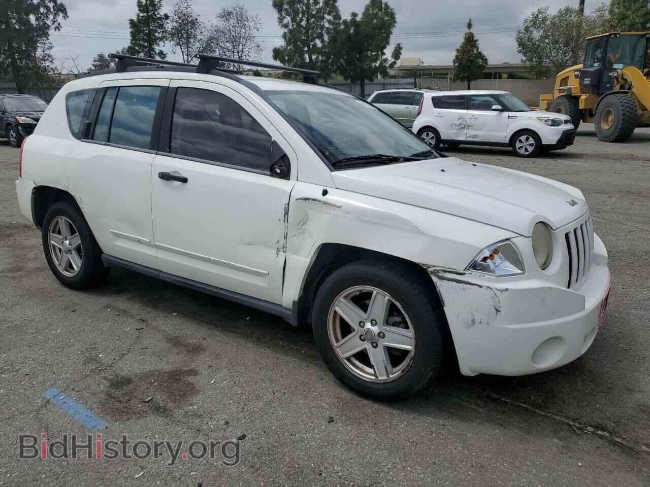 2008 JEEP COMPASS - VIN: 1J8FT47W48D579977 - Фото 4