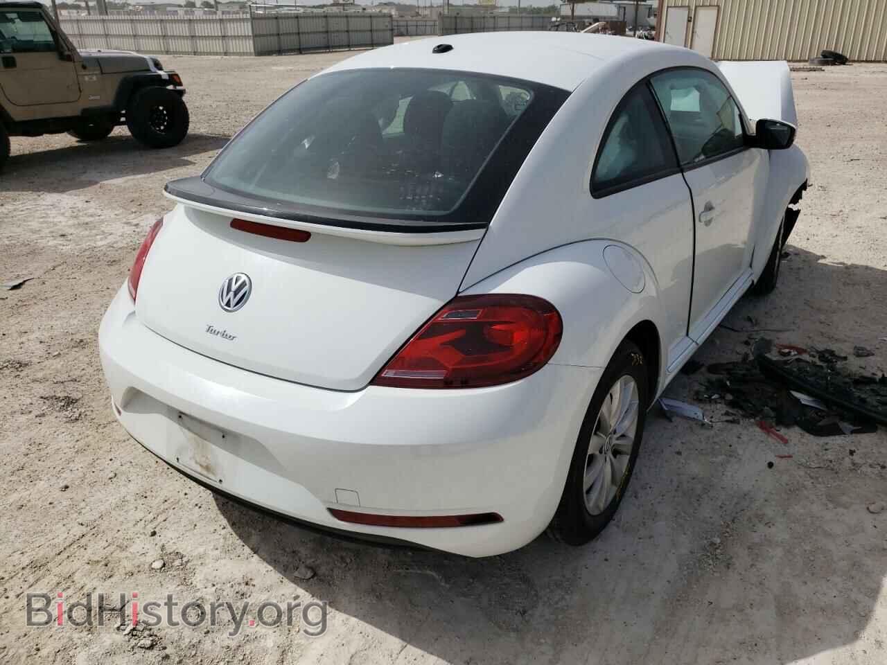 2019 VOLKSWAGEN BEETLE - VIN: 3VWFD7AT3KM706375 - Фото 4