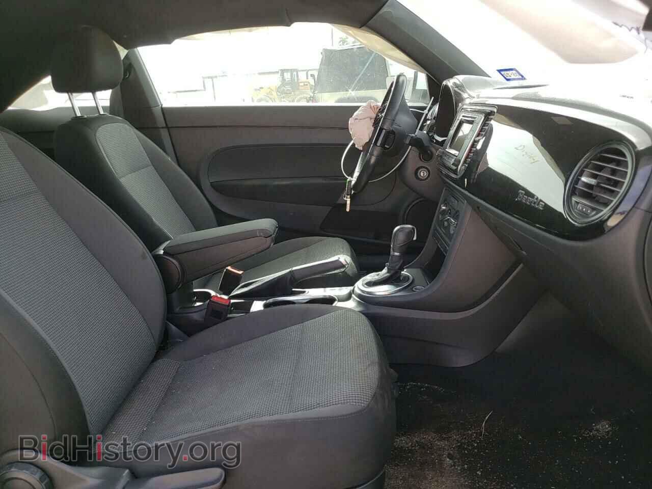 2019 VOLKSWAGEN BEETLE - VIN: 3VWFD7AT3KM706375 - Фото 5