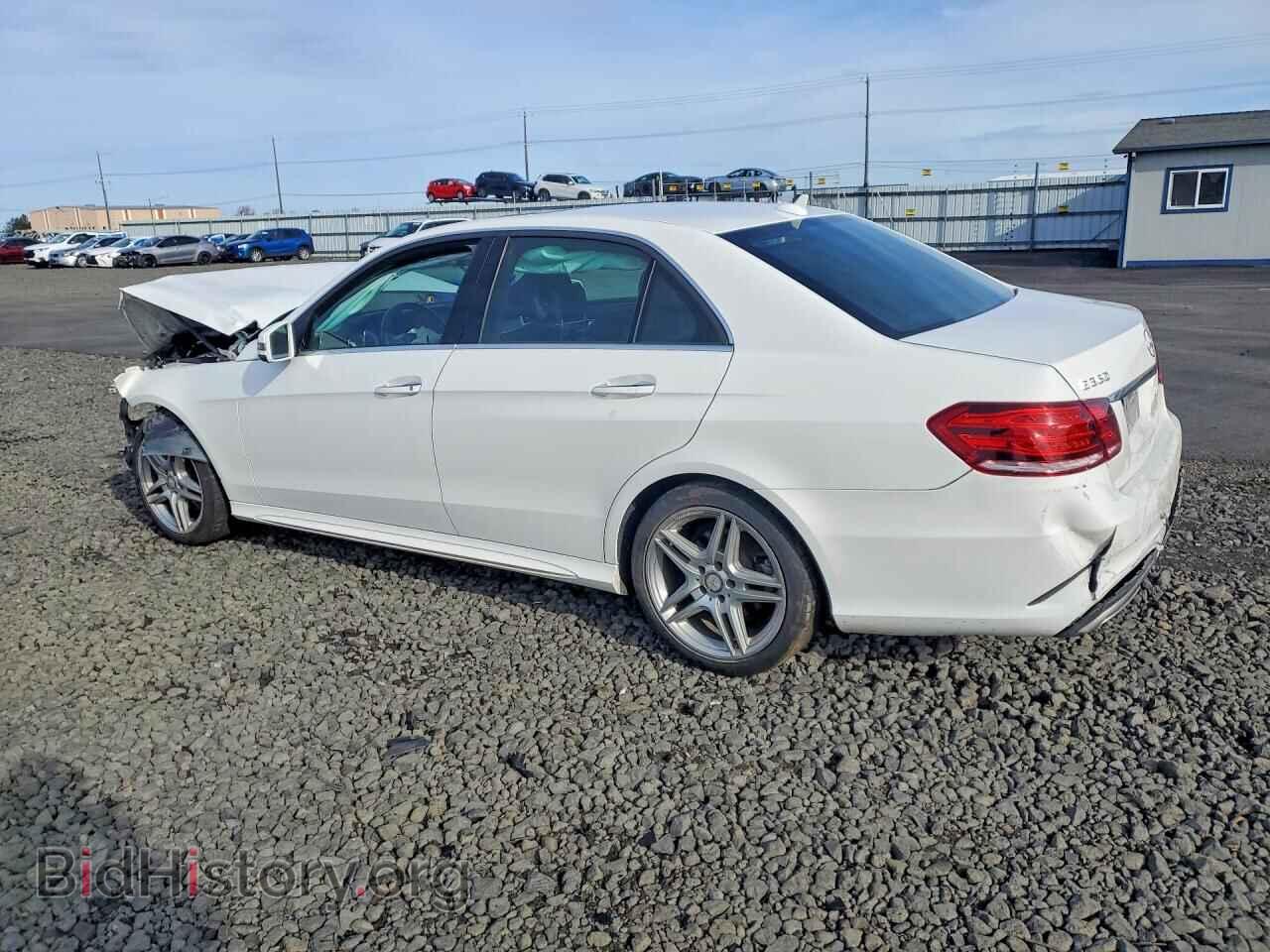 2014 MERCEDES-BENZ E-CLASS - VIN: WDDHF8JB3EA839888 - Фото 2