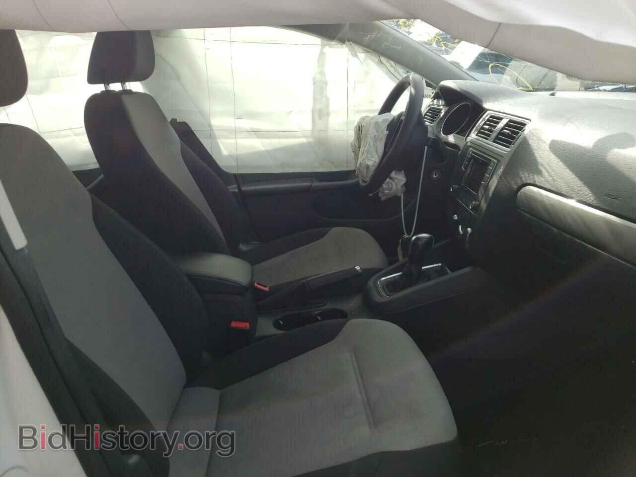 2017 VOLKSWAGEN JETTA - VIN: 3VW2B7AJ5HM413864 - Фото 5