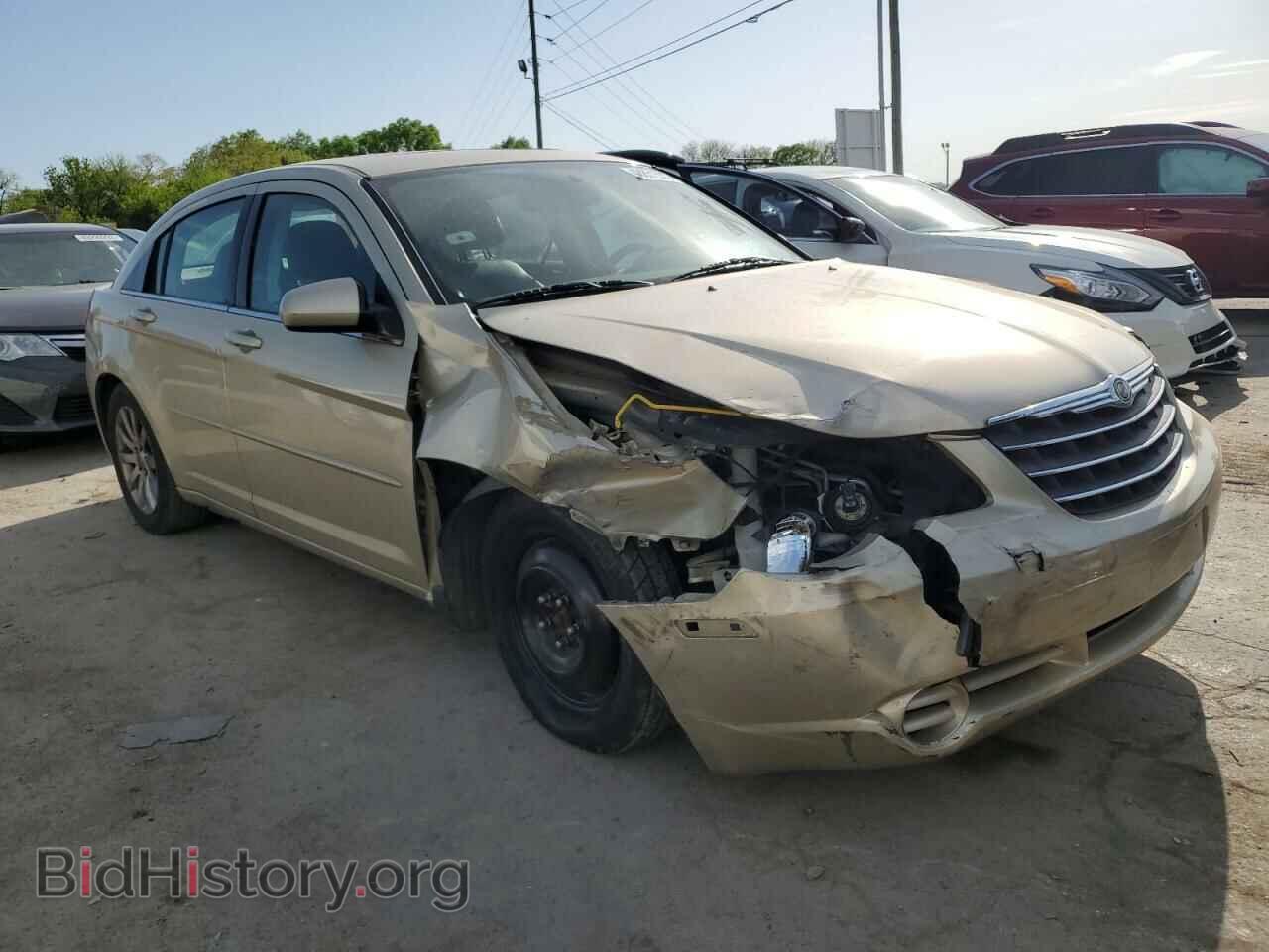 2010 CHRYSLER SEBRING - VIN: 1C3CC5FD3AN199694 - Фото 4
