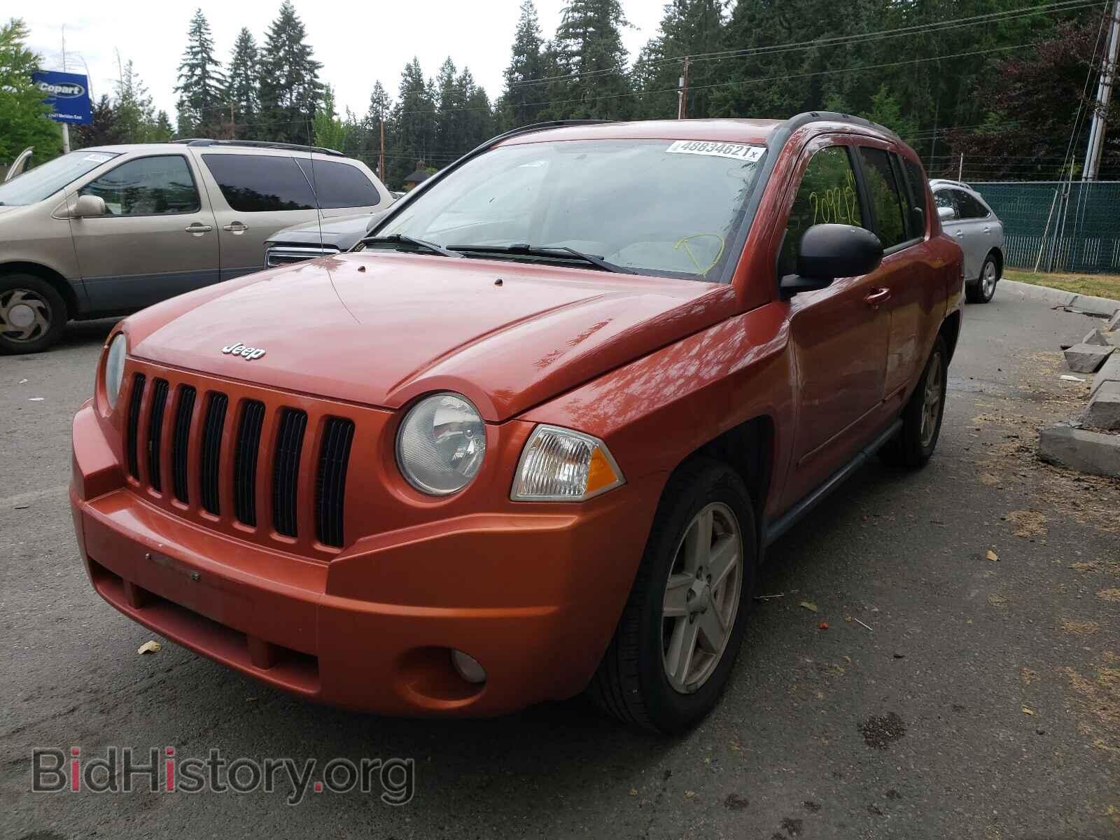 2010 JEEP COMPASS - VIN: 1J4NT4FB2AD578733 - Photo 2