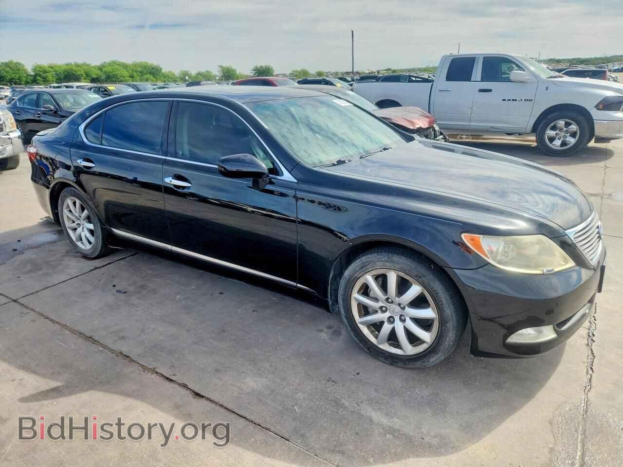 2008 LEXUS LS500 - VIN: JTHGL46F785021921 - Photo 4