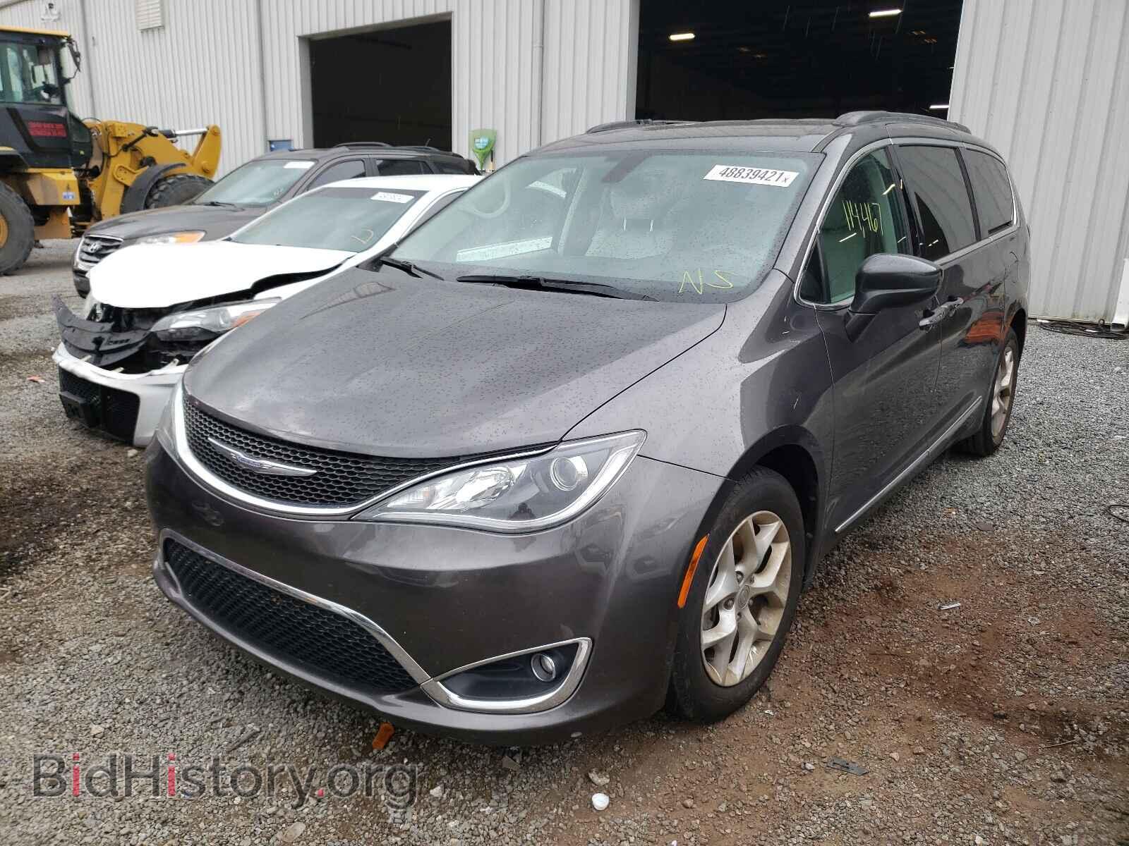 2017 CHRYSLER PACIFICA - VIN: 2C4RC1BG8HR784914 - Фото 2