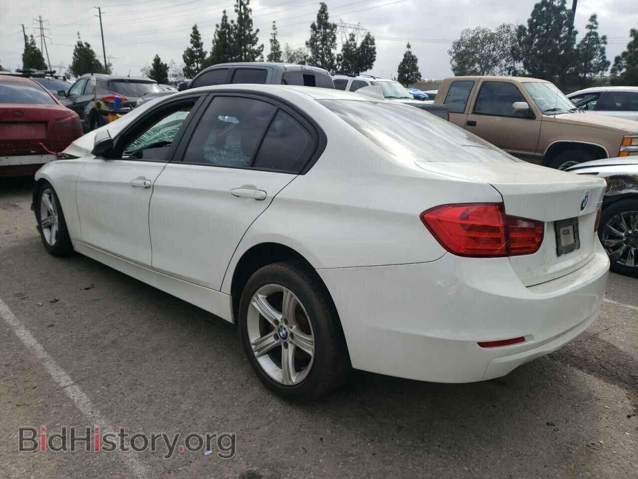 2013 BMW 3 SERIES - VIN: WBA3B1C55DK130237 - Фото 2
