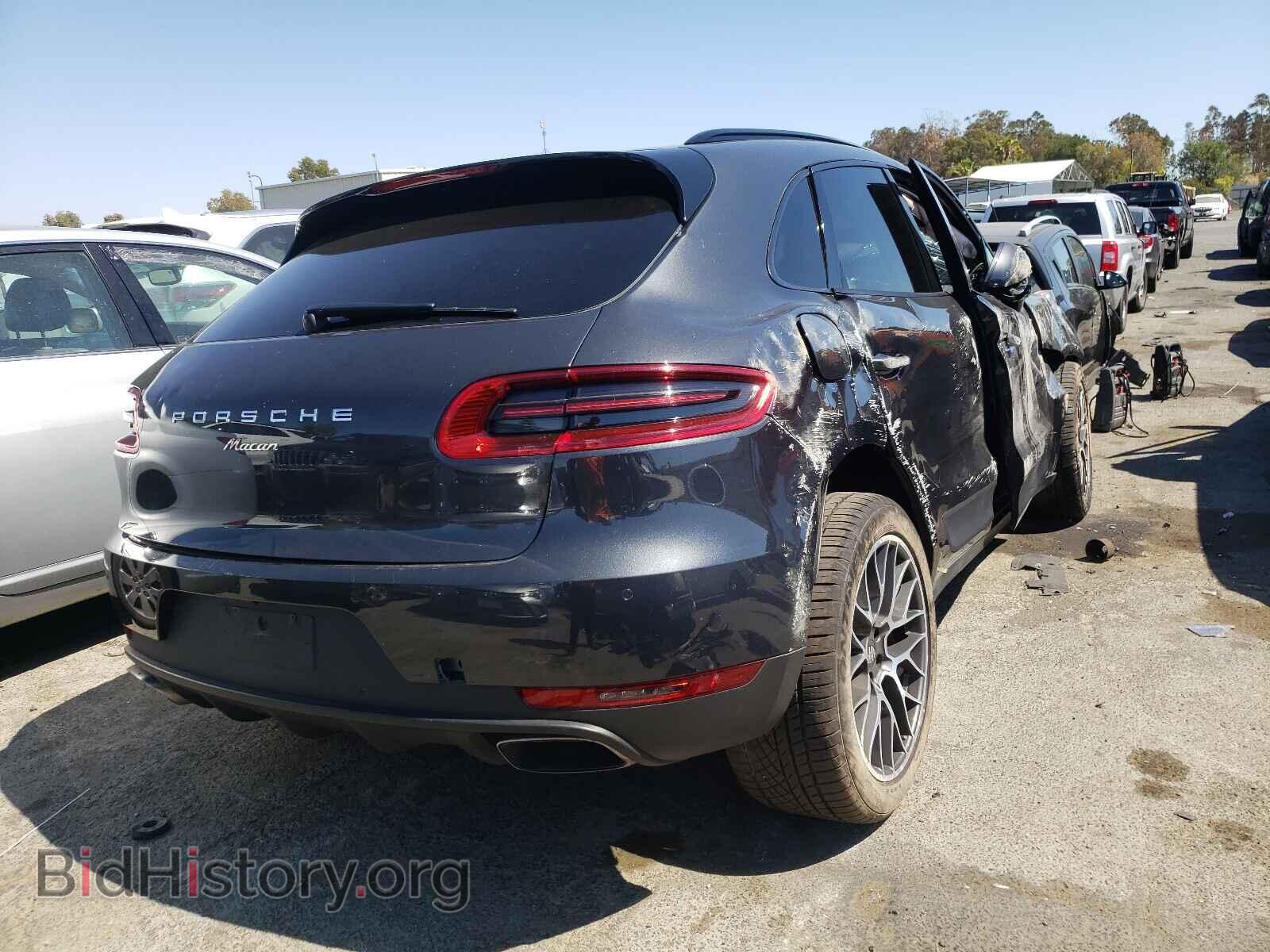 2017 PORSCHE MACAN - VIN: WP1AA2A52HLB06207 - Photo 4
