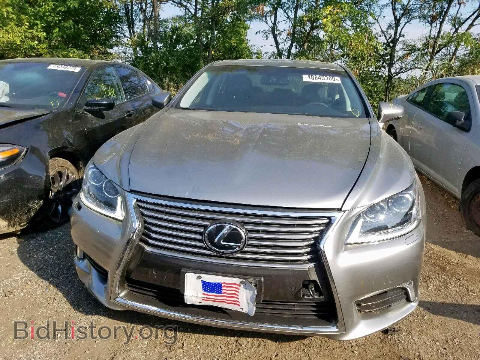 2017 LEXUS LS460 - VIN: JTHCL5EF8H5027636 - Photo 9
