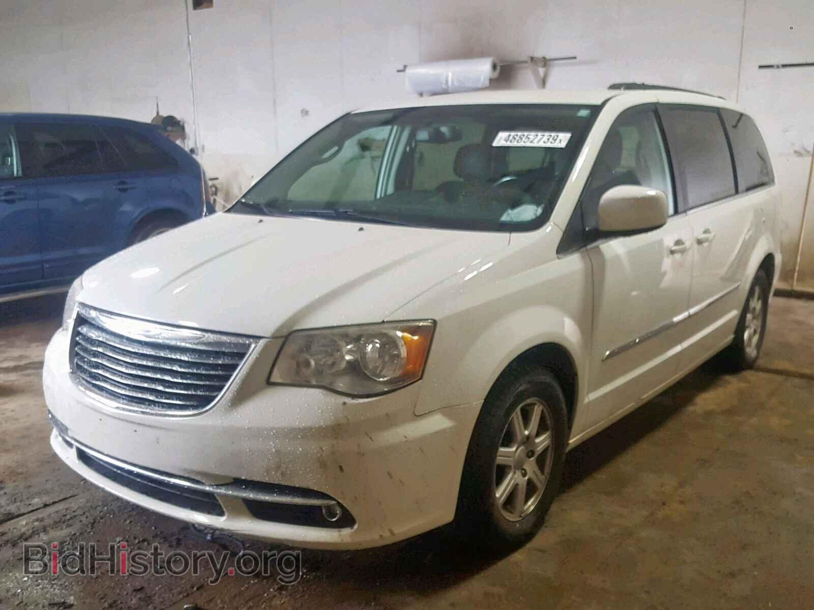 2011 CHRYSLER TOWN & COU - VIN: 2A4RR5DG1BR735624 - Фото 2