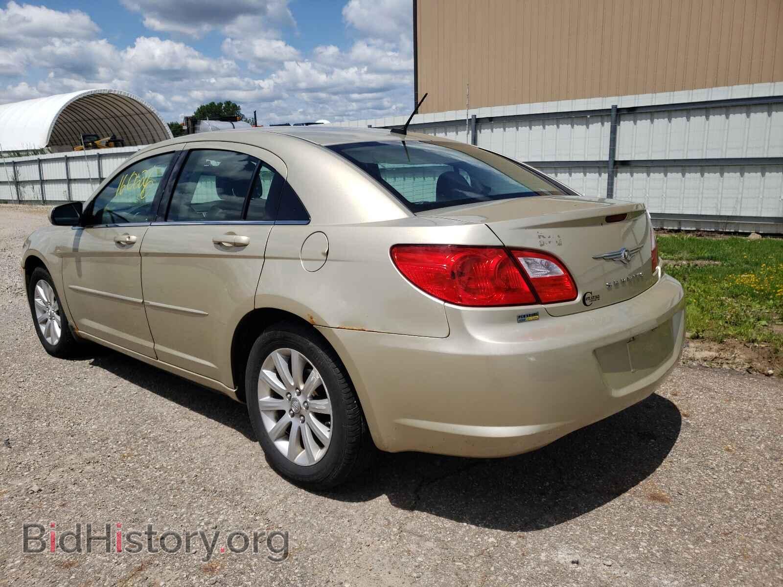 2010 CHRYSLER SEBRING - VIN: 1C3CC5FD1AN192565 - Фото 3