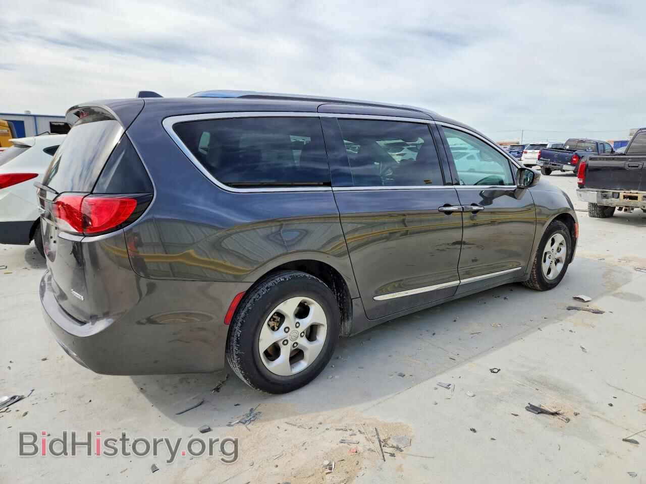 2017 CHRYSLER PACIFICA - VIN: 2C4RC1EG2HR821676 - Photo 3