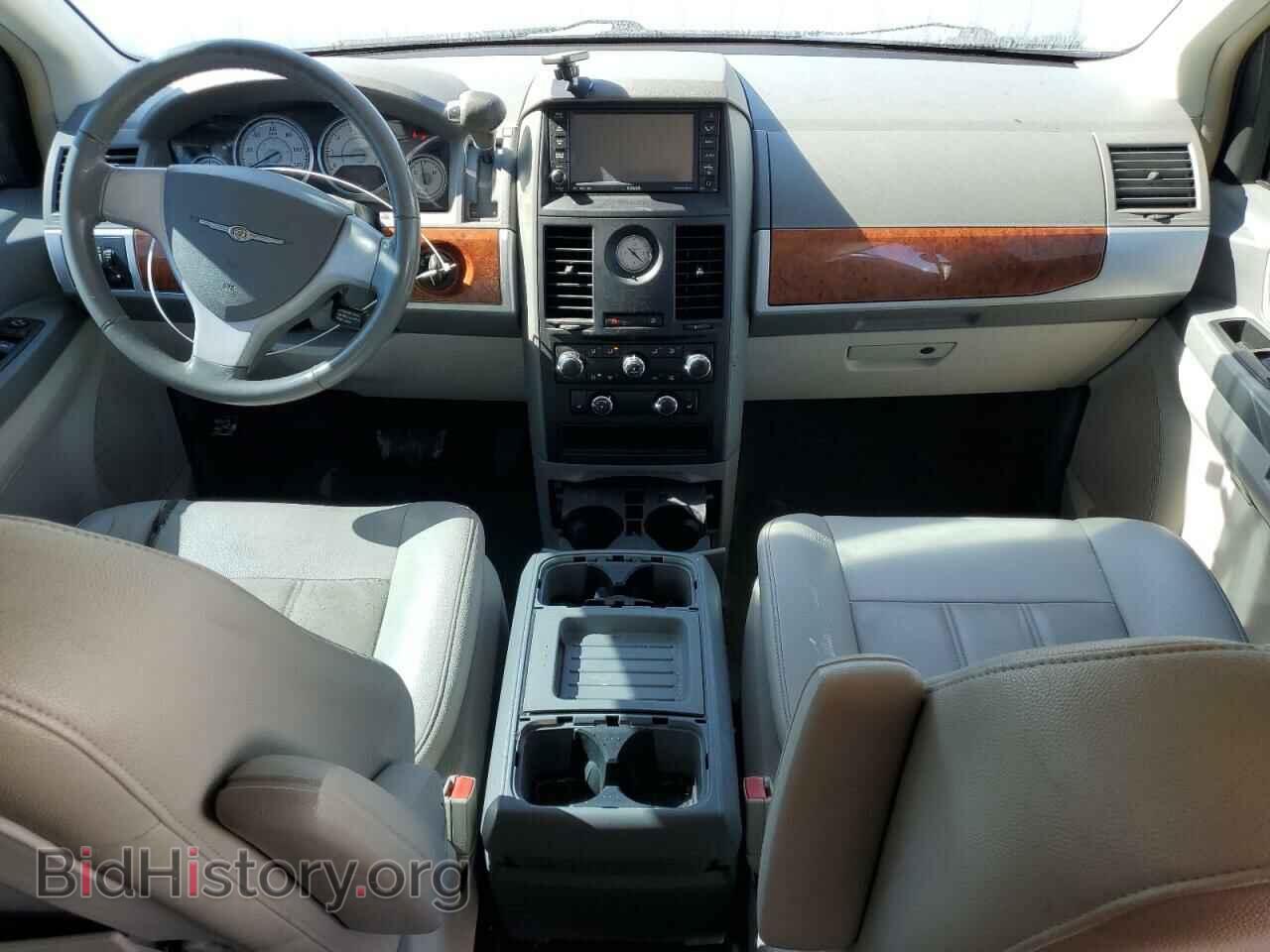 2008 CHRYSLER MINIVAN - VIN: 2A8HR54PX8R664281 - Фото 8