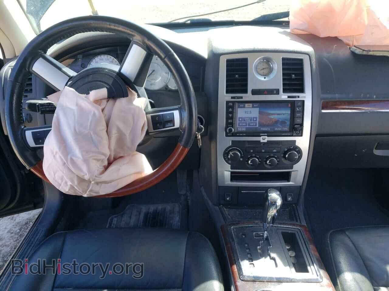 2010 CHRYSLER 300 - VIN: 2C3CA3CV3AH152147 - Фото 9