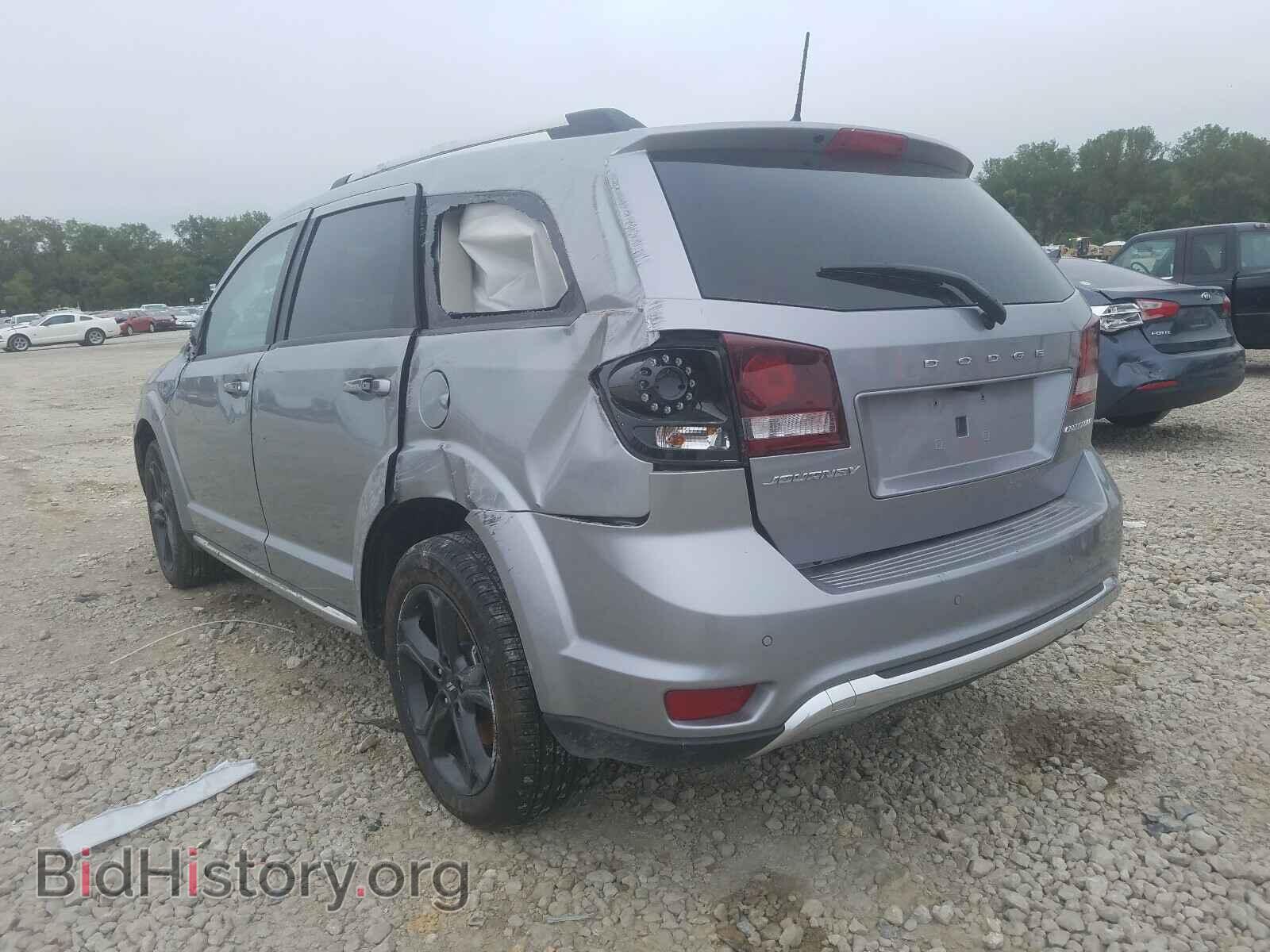 2020 DODGE JOURNEY - VIN: 3C4PDCGB0LT225568 - Фото 3