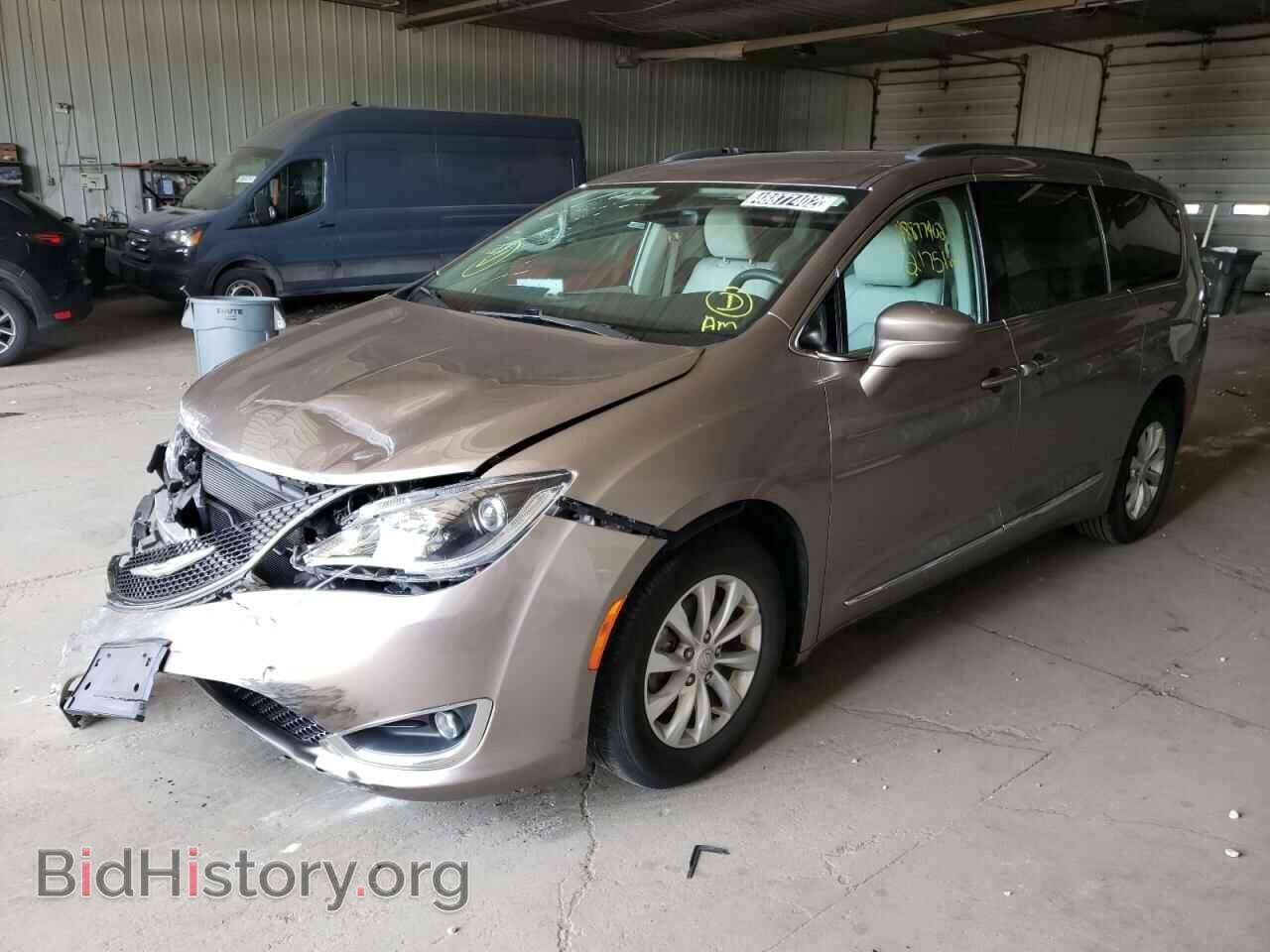 2017 CHRYSLER PACIFICA - VIN: 2C4RC1BG7HR653683 - Photo 2