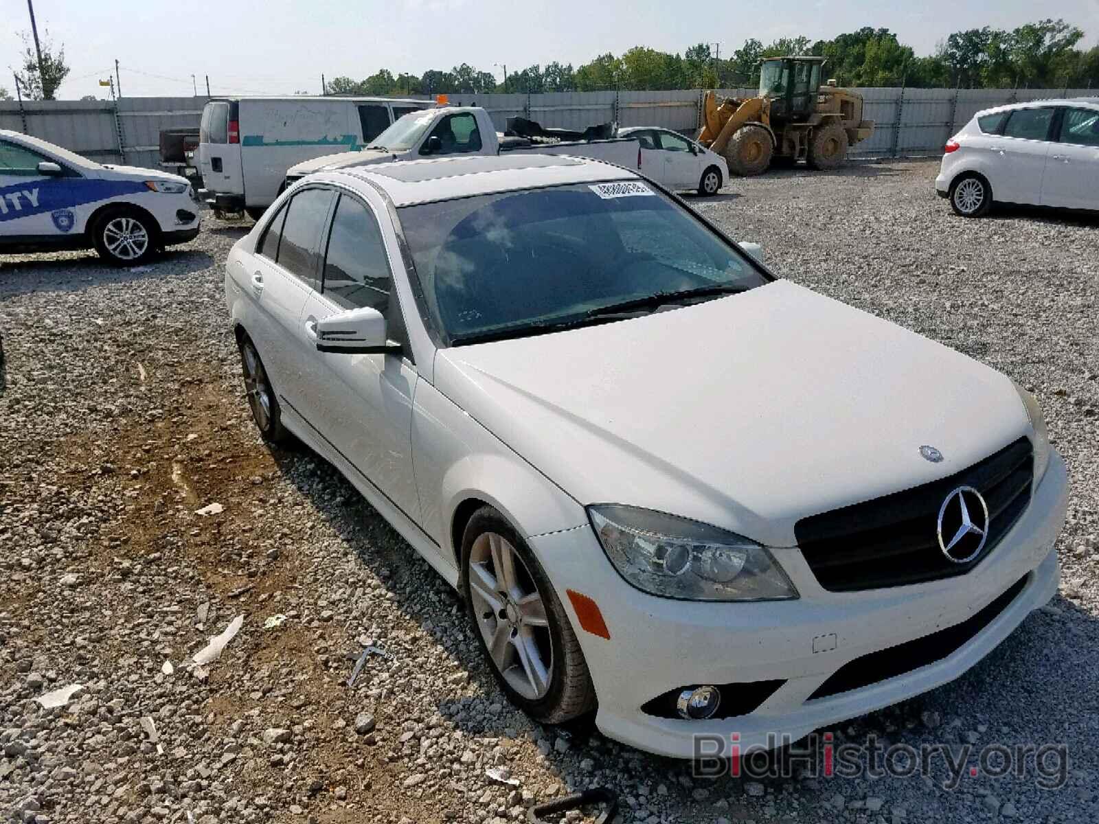 Photo WDDGF8BB3AR125555 - MERCEDES-BENZ C CLASS 2010