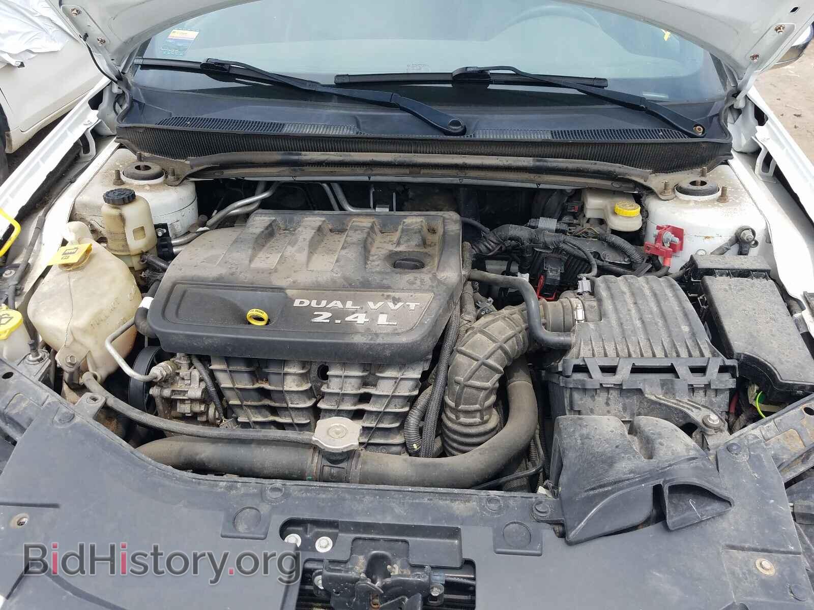 2011 CHRYSLER 200 - VIN: 1C3BC2FBXBN580744 - Фото 7