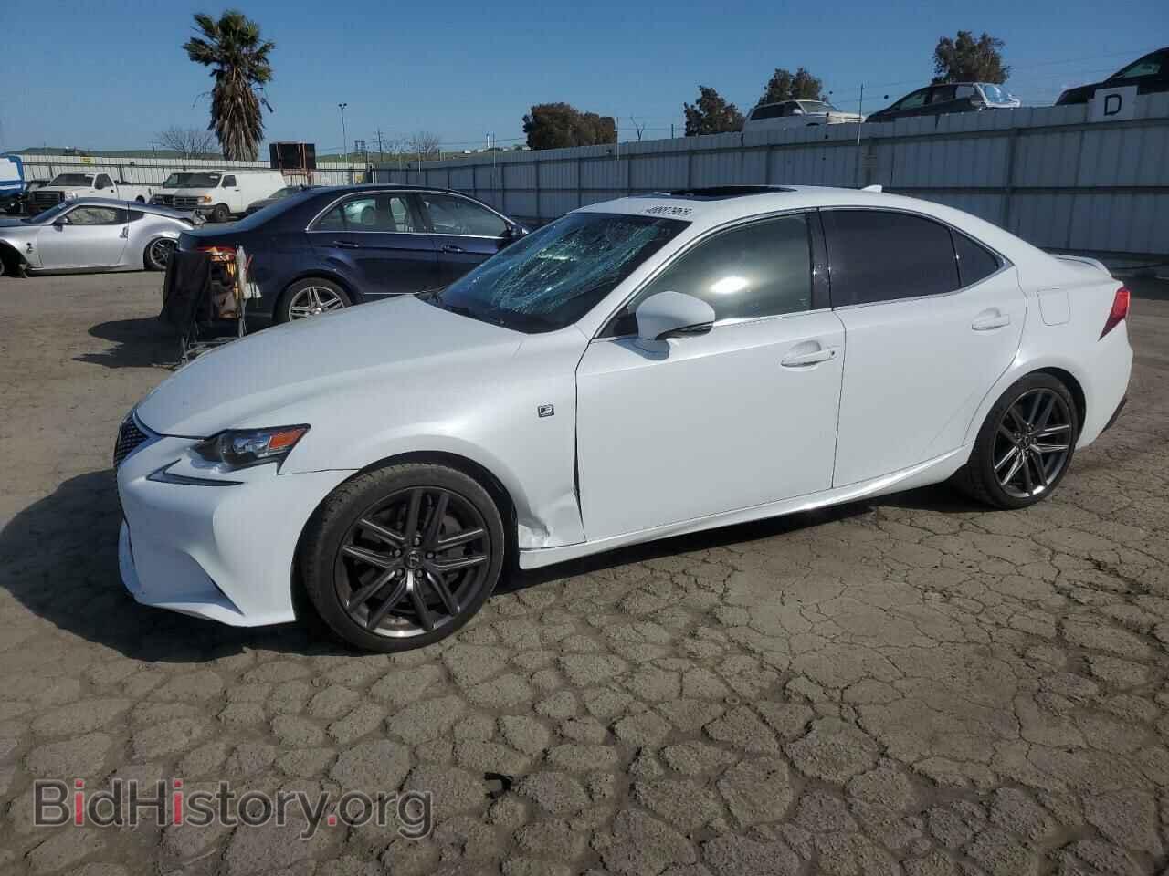 Photo JTHBA1D25G5034471 - LEXUS IS 2016