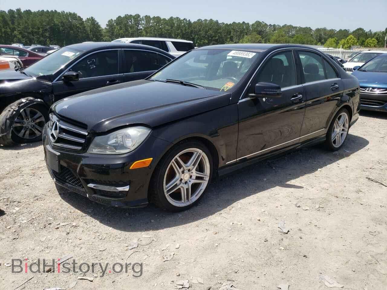 2014 MERCEDES-BENZ C-CLASS - VIN: WDDGF8AB2EA942425 - Фото 2