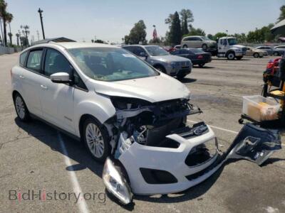 2017 Ford CMAX C-Max SE, белый — VIN 1FADP5AU8HL114145, Copart