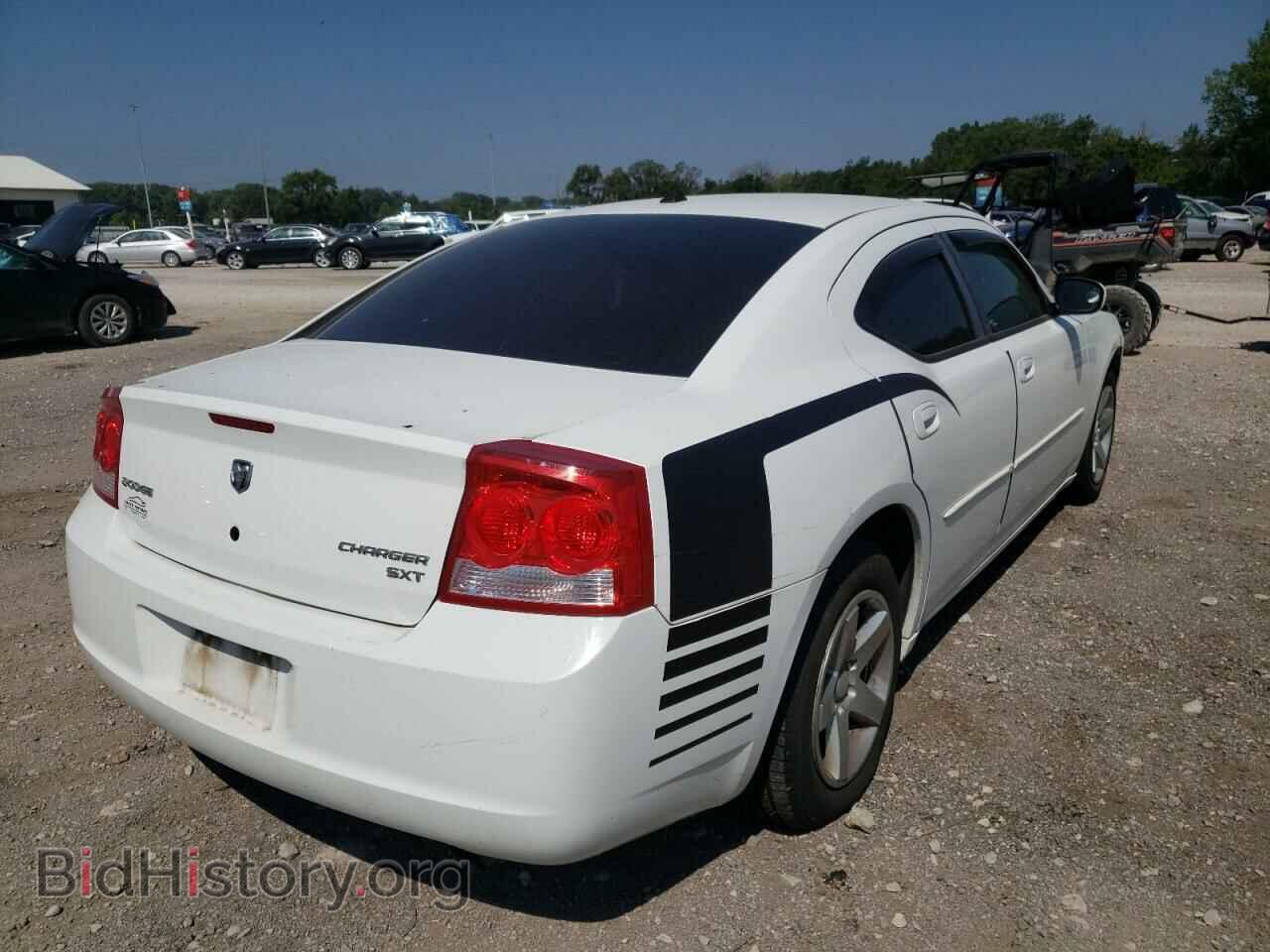 2010 DODGE CHARGER - VIN: 2B3CA3CV9AH256607 - Фото 4