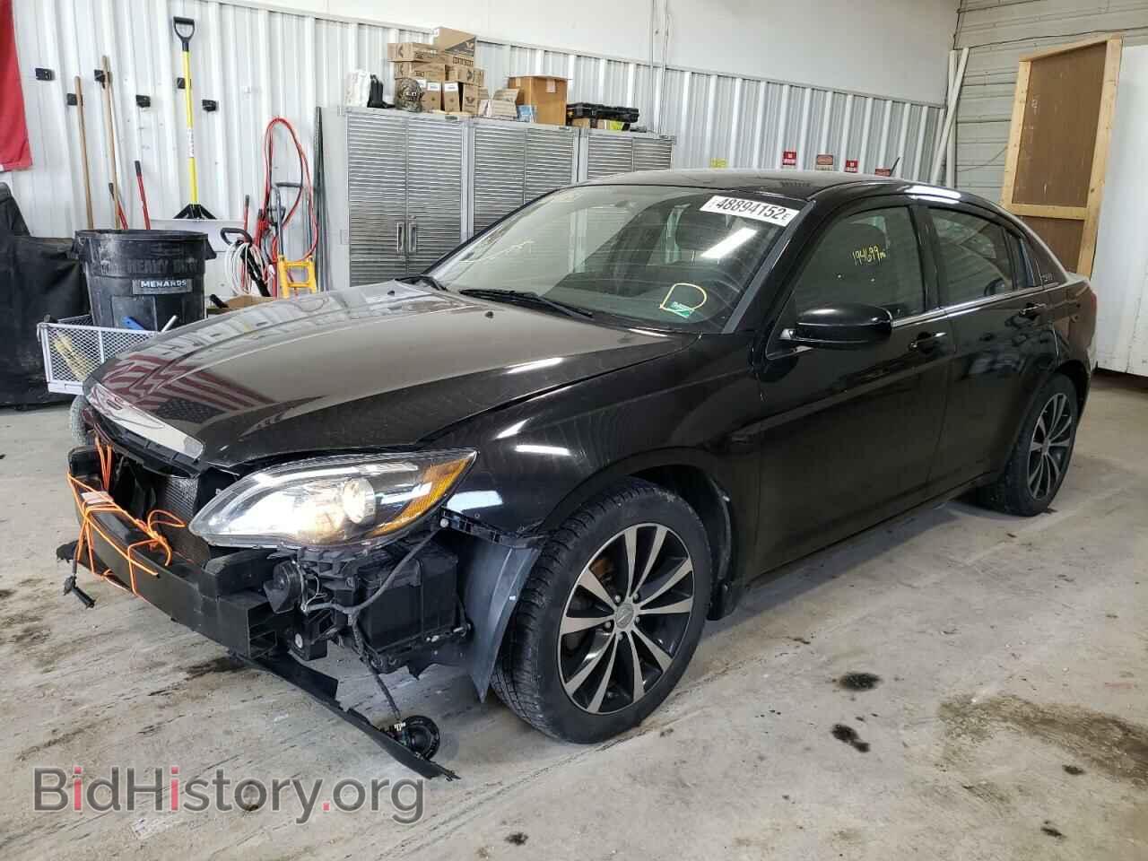 2013 CHRYSLER 200 - VIN: 1C3CCBBB7DN633509 - Фото 2
